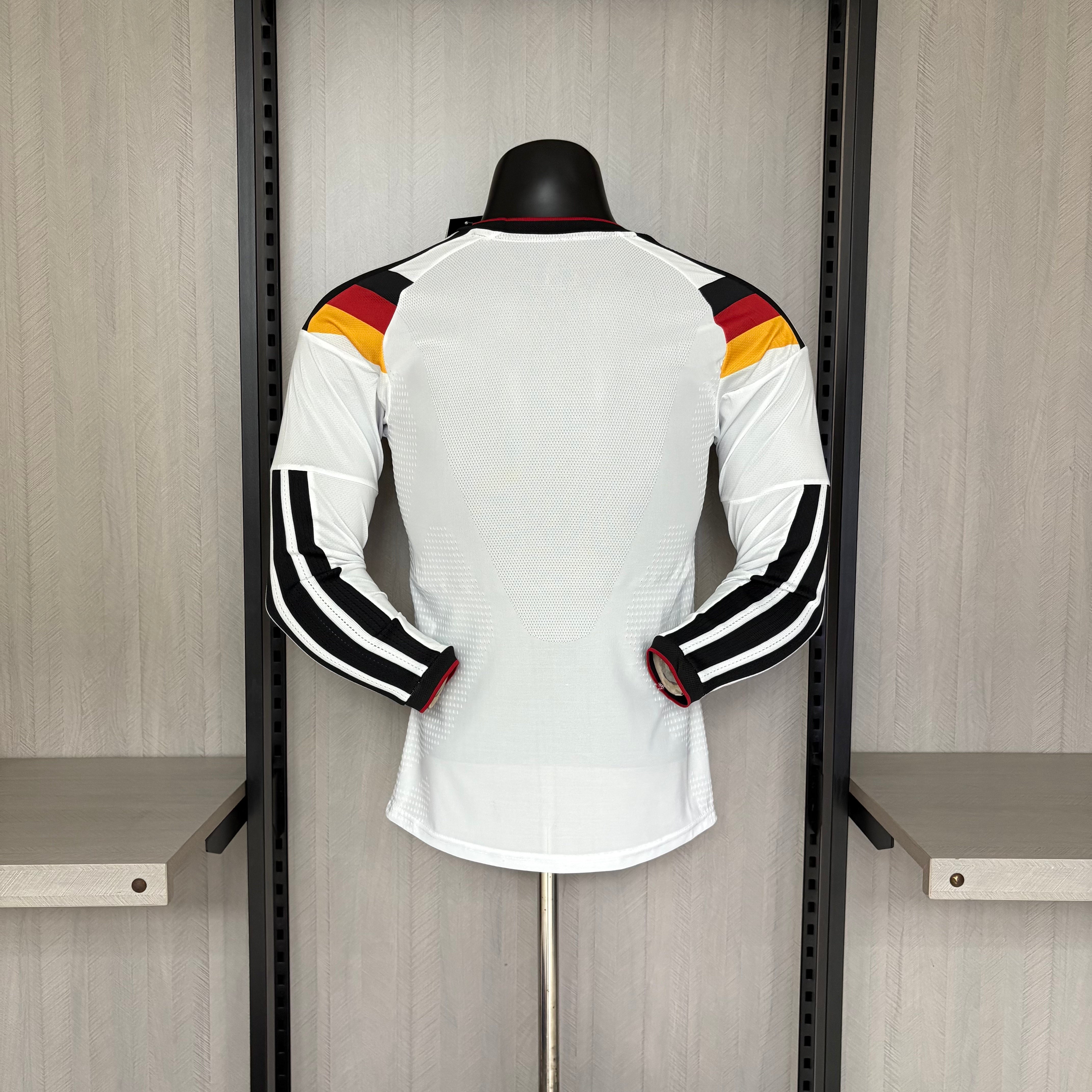 Player version long-sleeved 2026 Germany home jersey