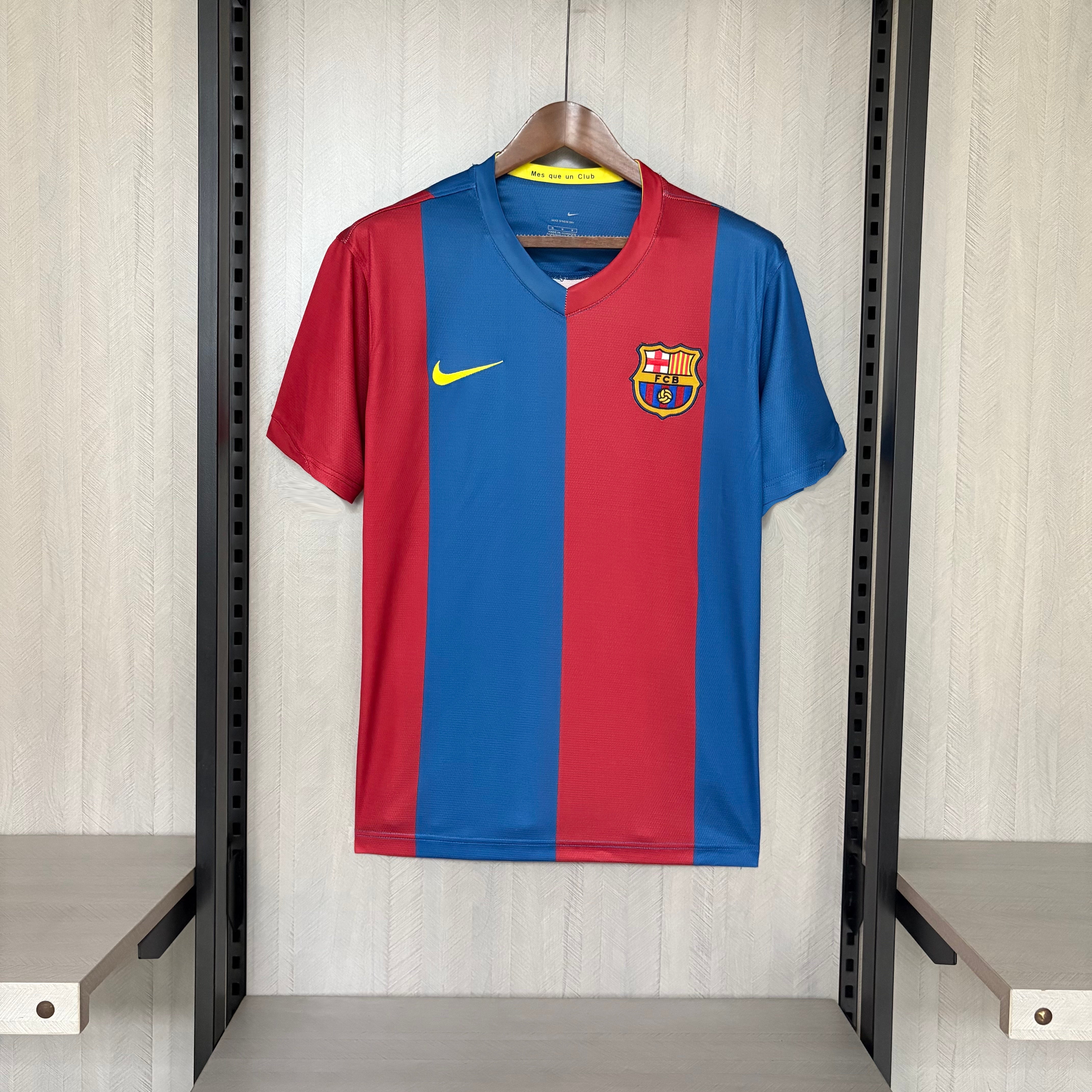 Retro Barcelona 2006/07 Home Jersey
