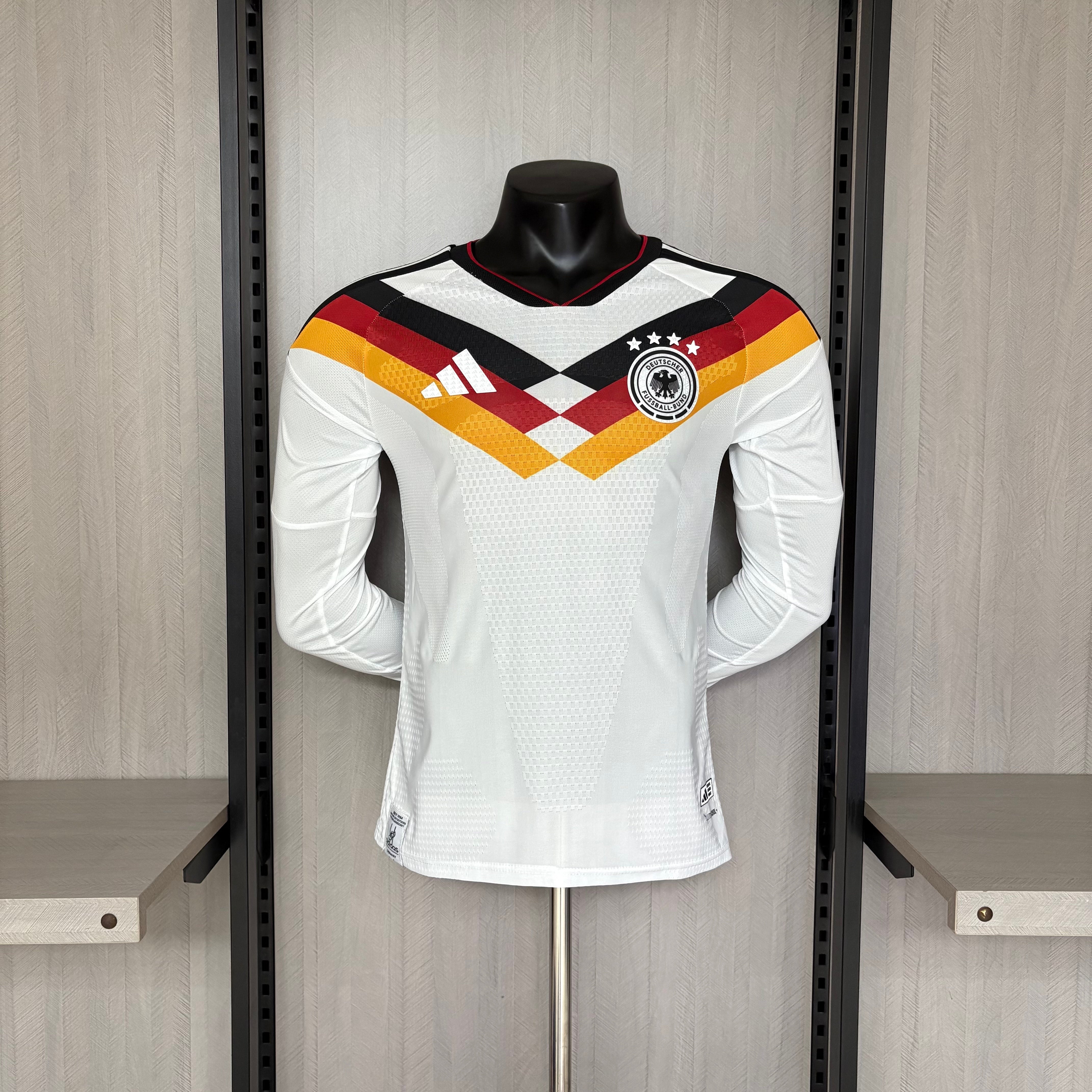 Player version long-sleeved 2026 Germany home jersey