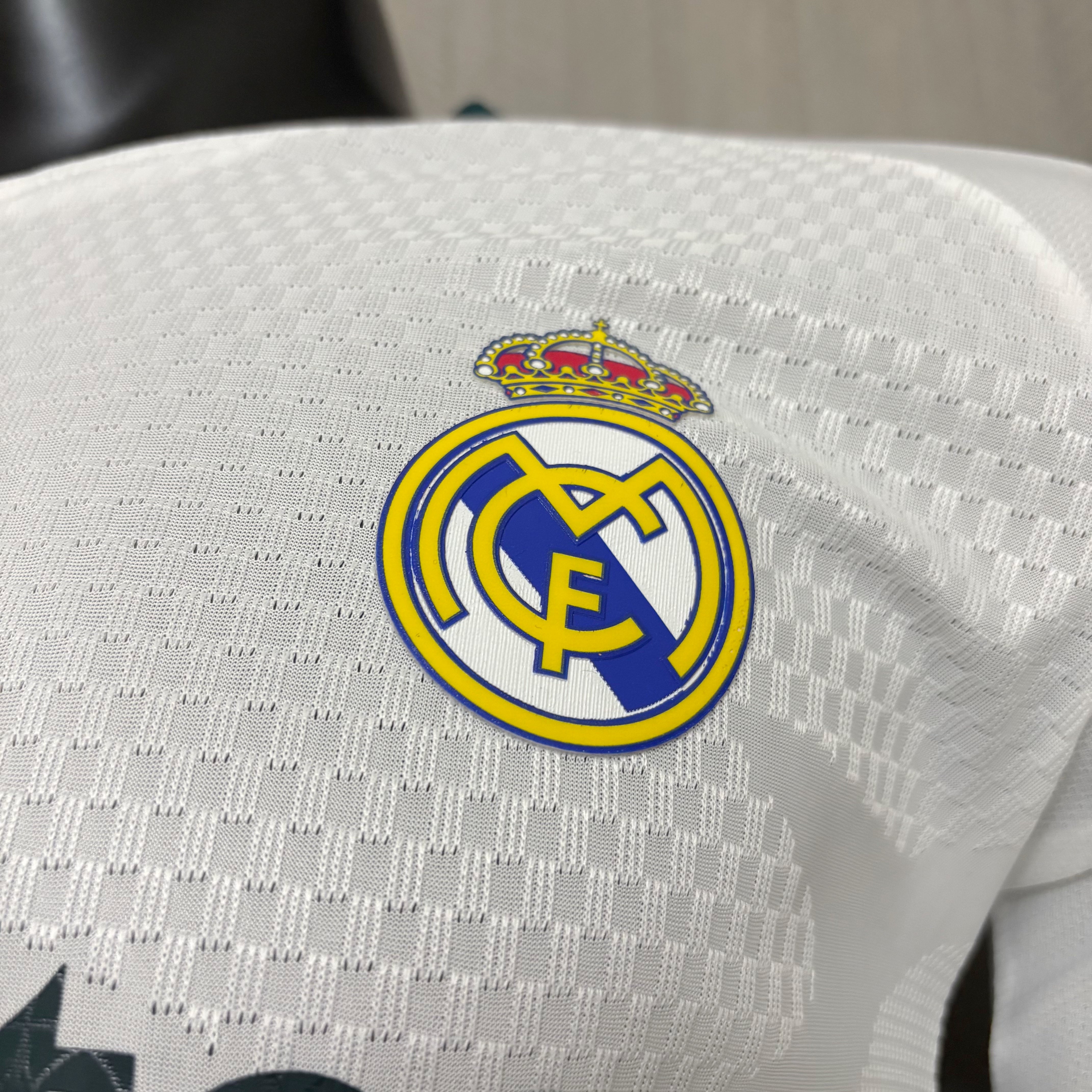 Player version long-sleeved 2026/27 Real Madrid home jersey