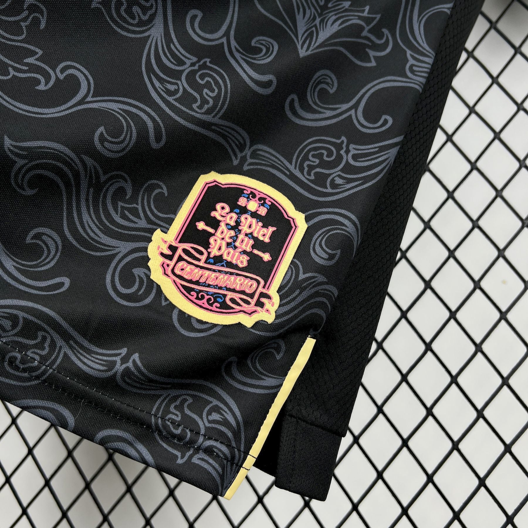 Ecuador Goalkeeper Shirt 26/27 - Official Home Edition - OFFICIAL FAN VERSION