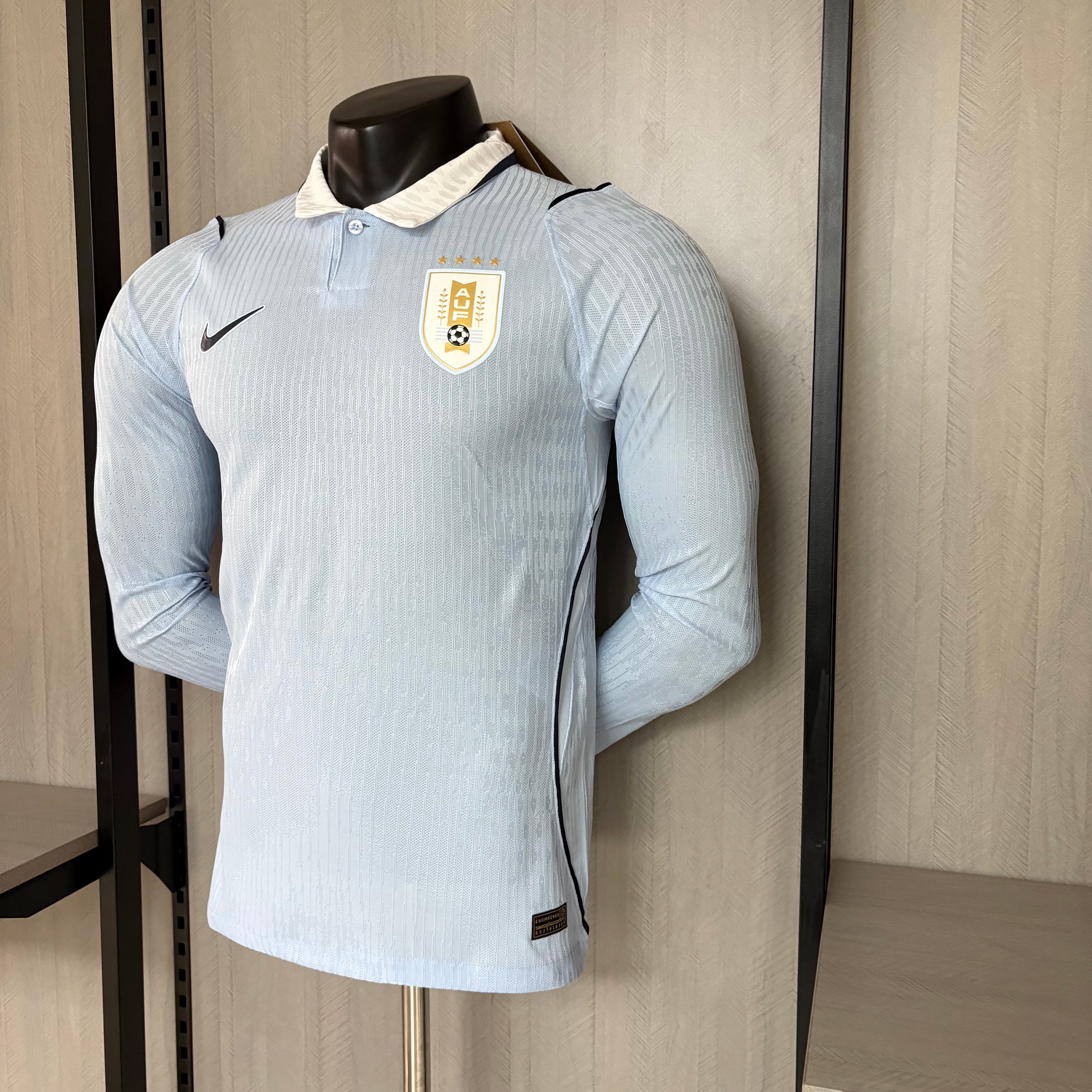 Player version long-sleeved 2026 Uruguay home jersey
