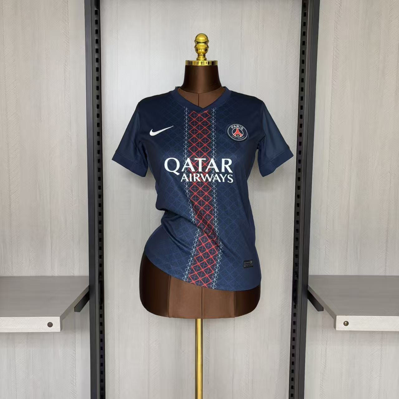 Women's 2025/26 PSG Home Jersey