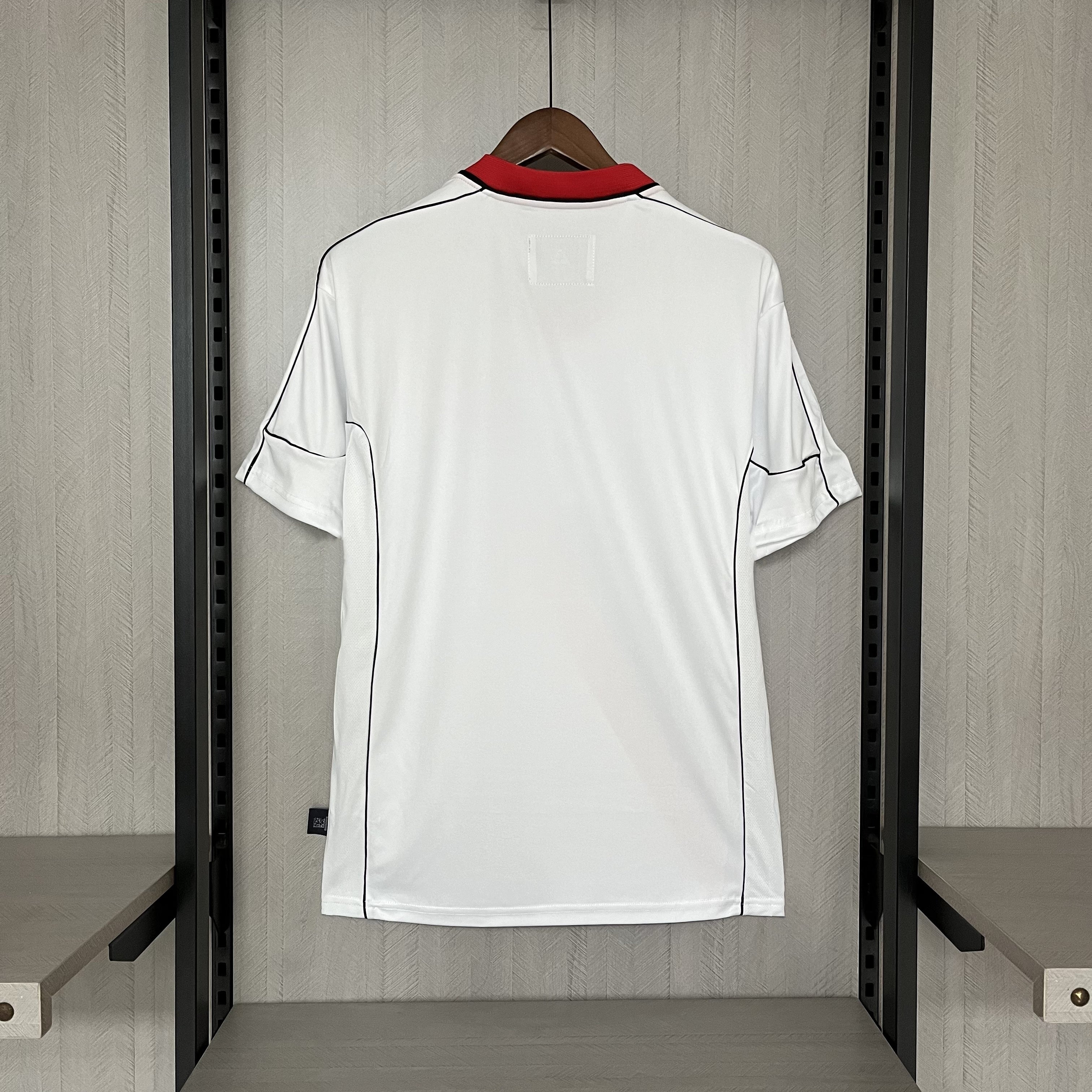 Retro Manchester City 2002/03 away jersey