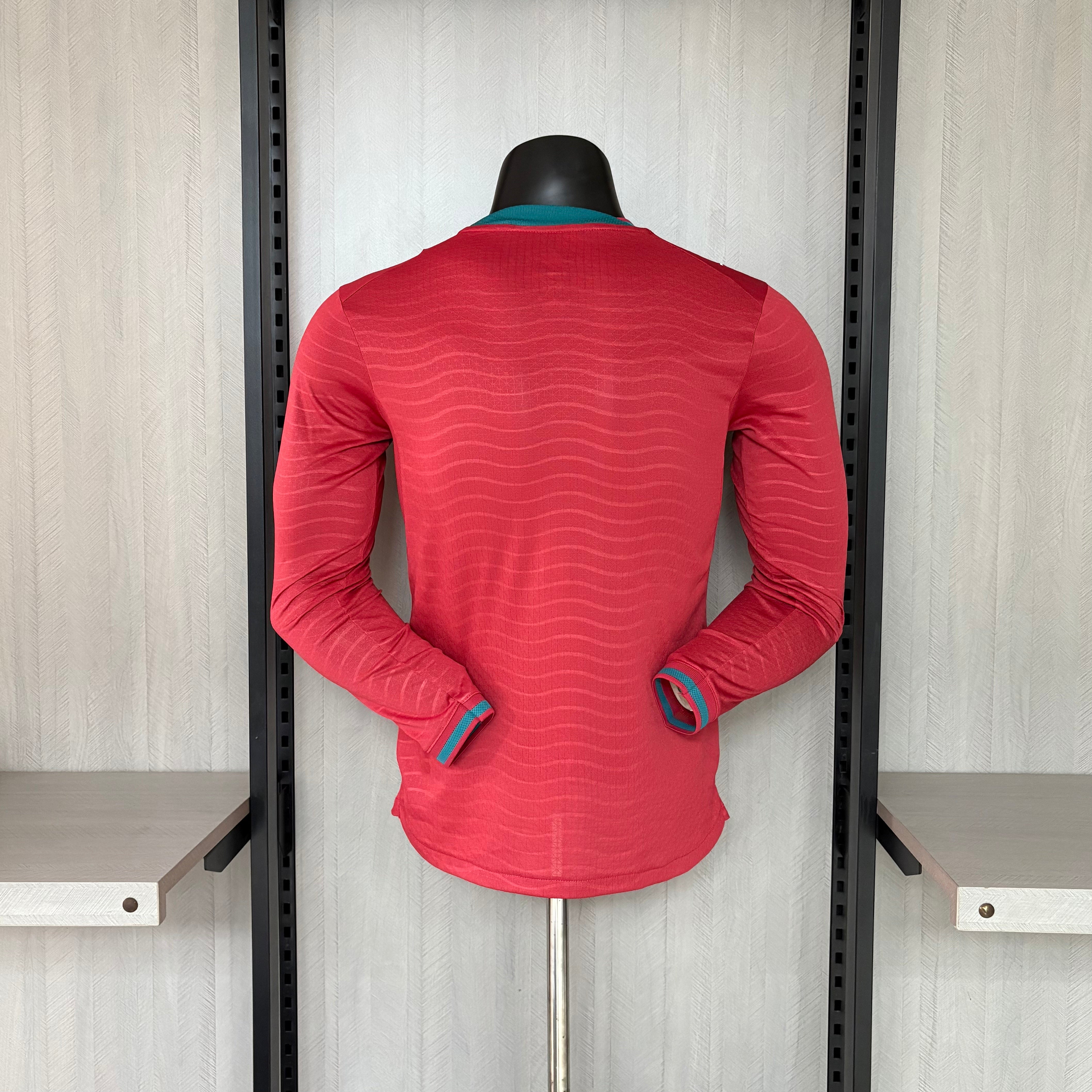 Player version long-sleeved 2026 Portugal home jersey