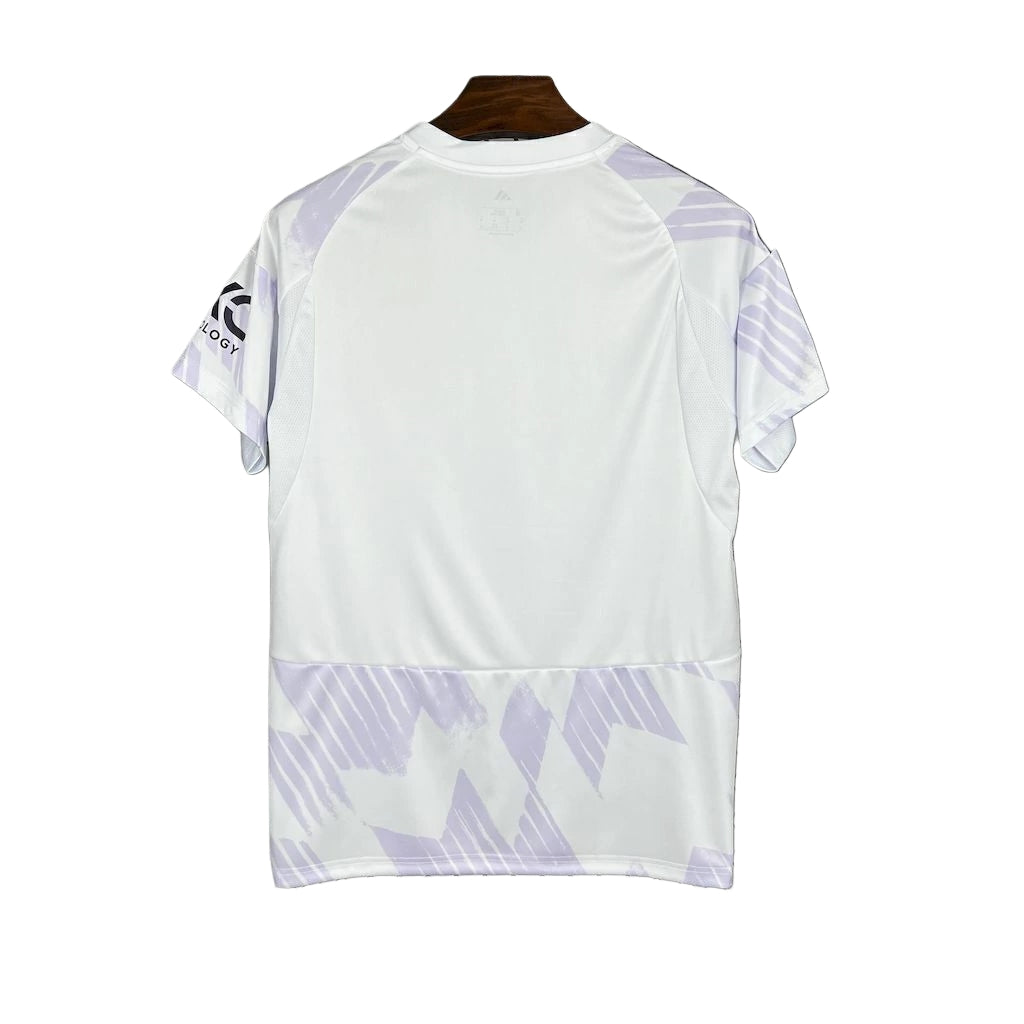 Manchester United 25/26 Away Shirt - White - OFFICIAL FAN VERSION (Stadium)