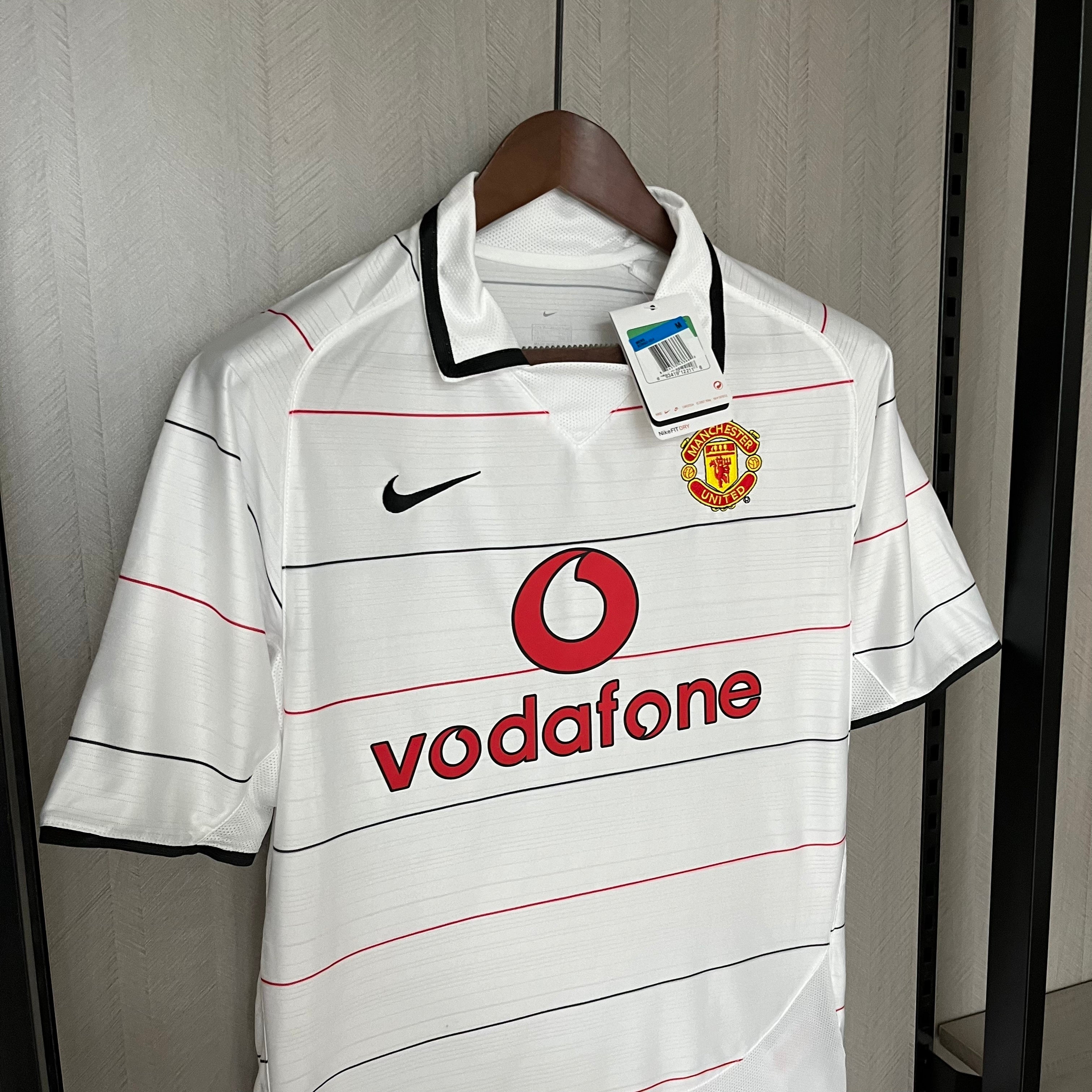 Retro M-U2004/06 away jersey