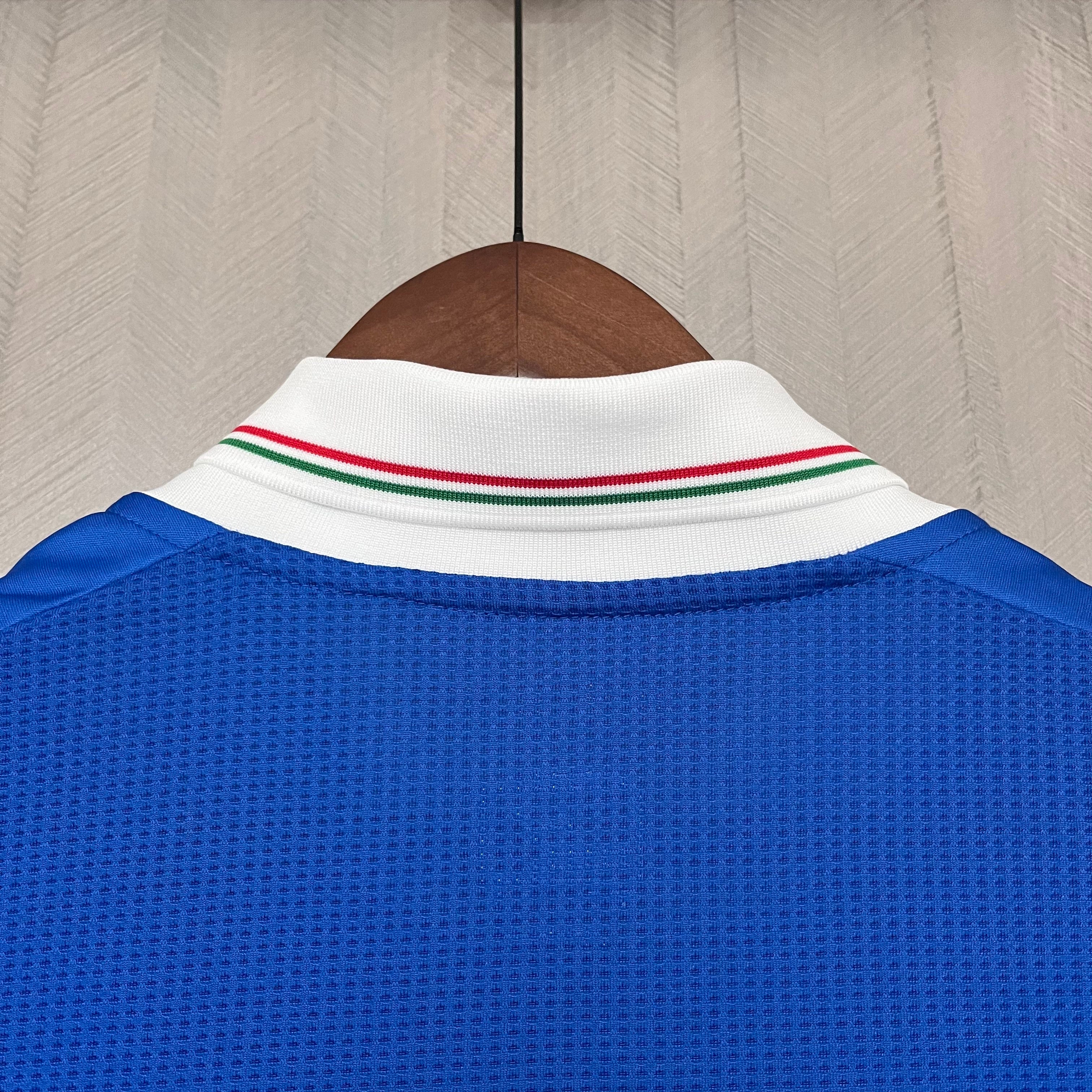 Retro Italian 2012 Home