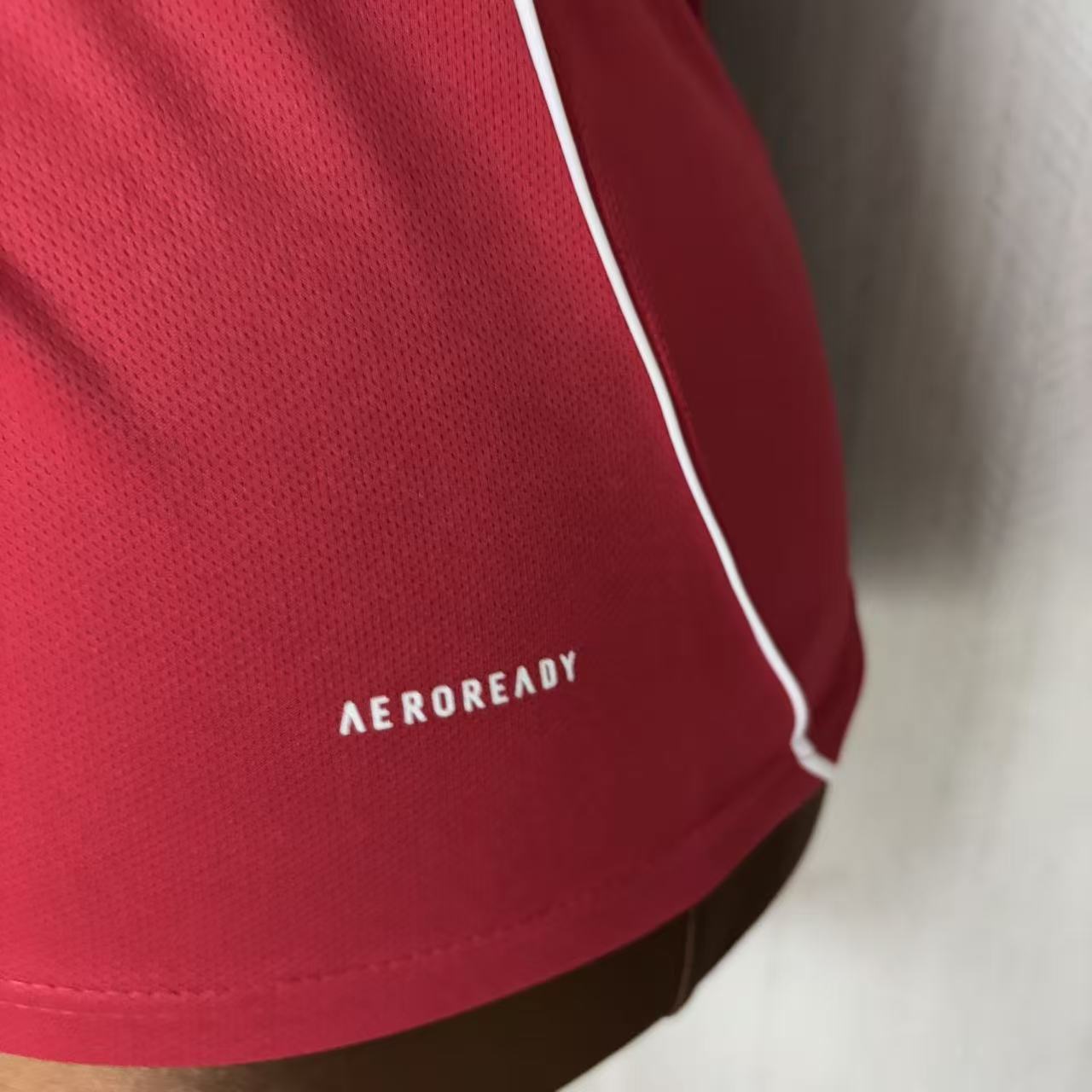Women's 2025/26 LFC Home Jersey