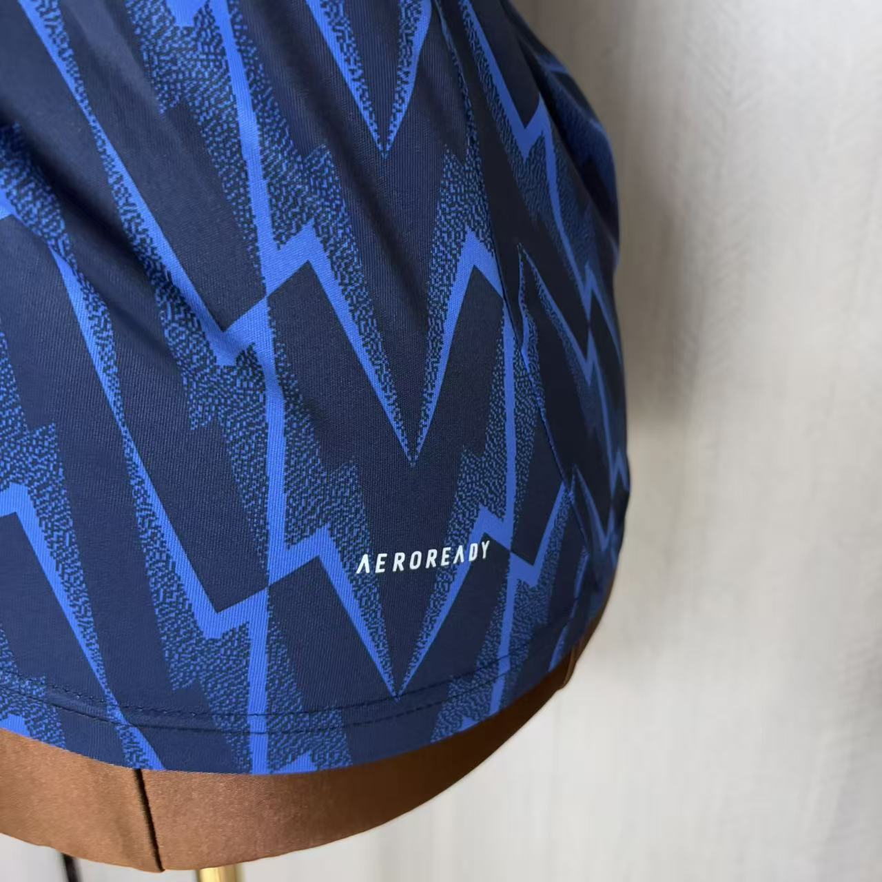 Women's 2025/26 Arsenal Away Jersey