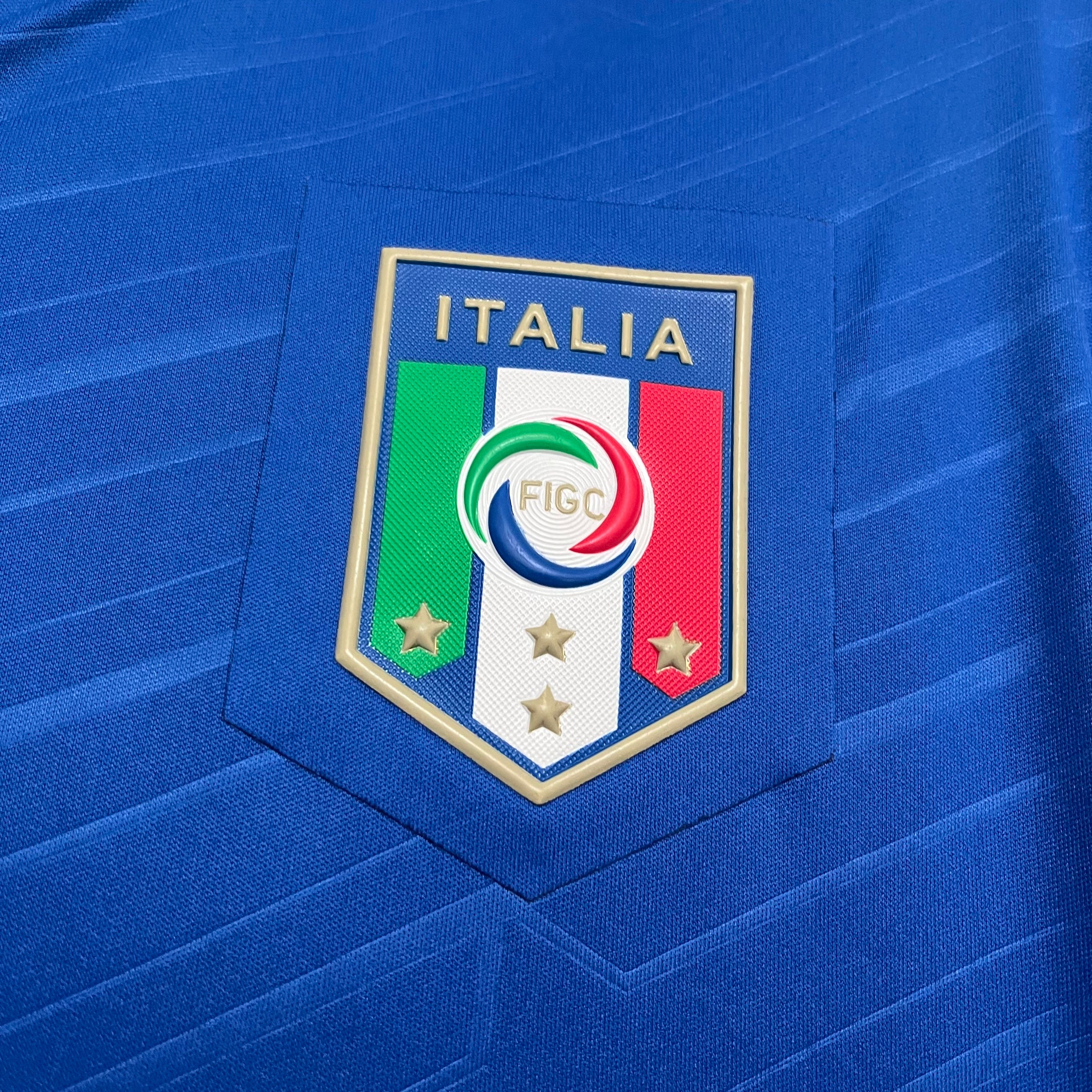 Retro Italian 2012 Home