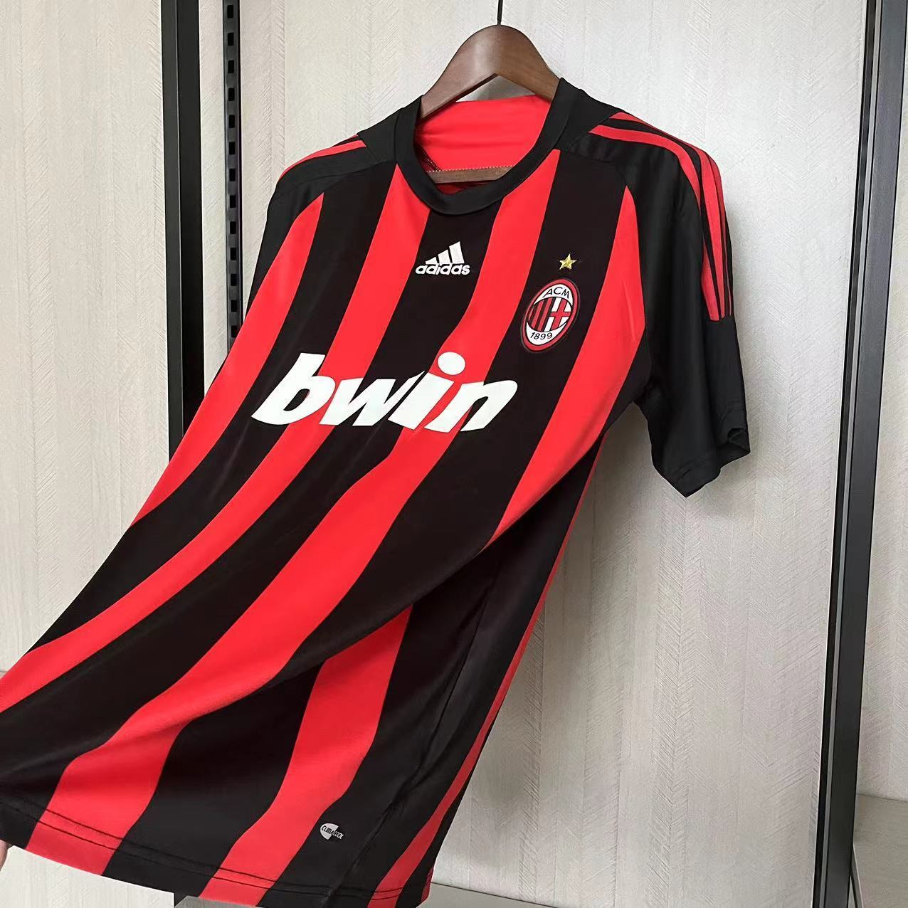 Retro AC Milan 2008/09 Home