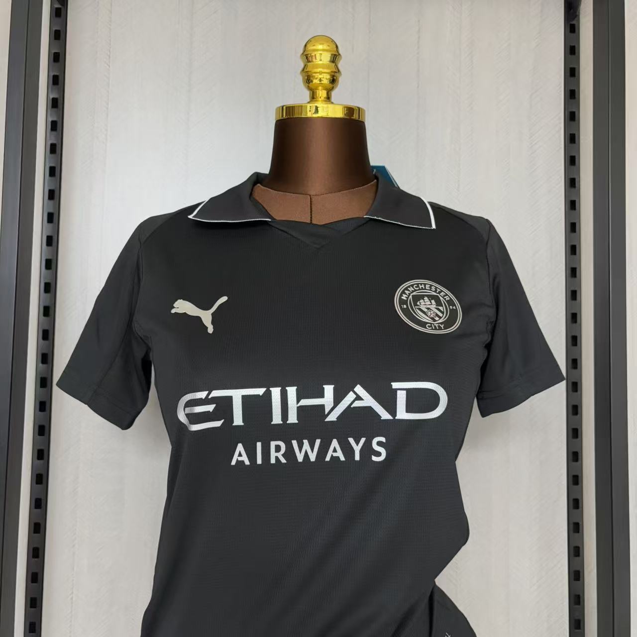 Women's 2025/26 Manchester City Black Jersey