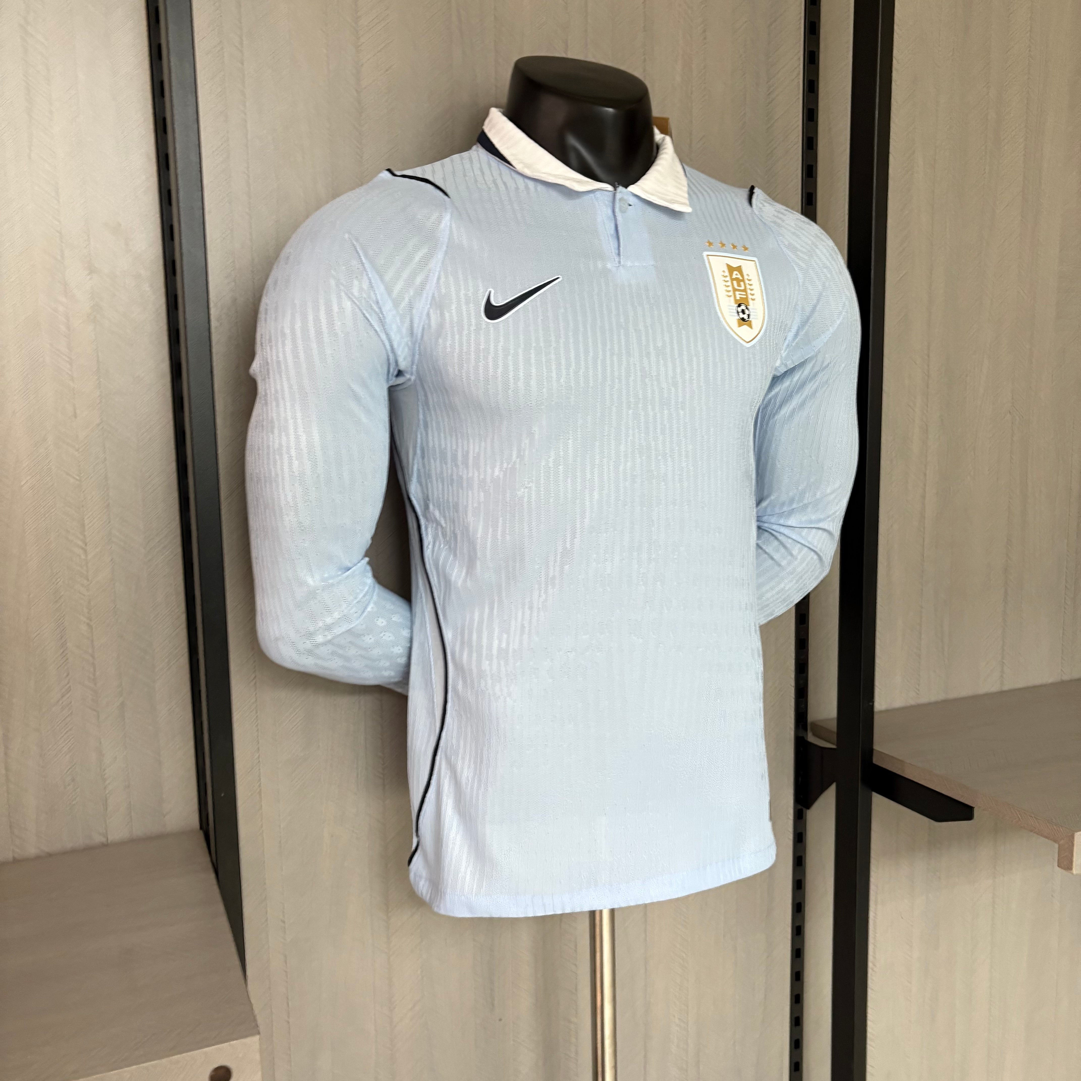 Player version long-sleeved 2026 Uruguay home jersey