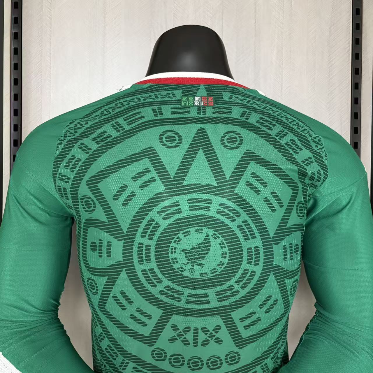 Player version long-sleeved 2026 Mexico home jersey