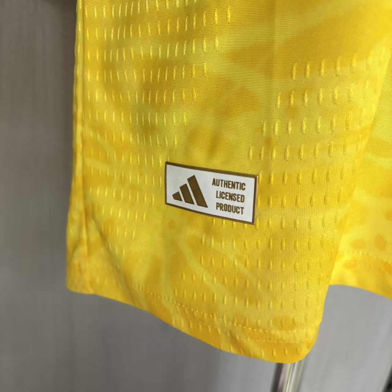 Player version long-sleeved 2026 Colombia home jersey