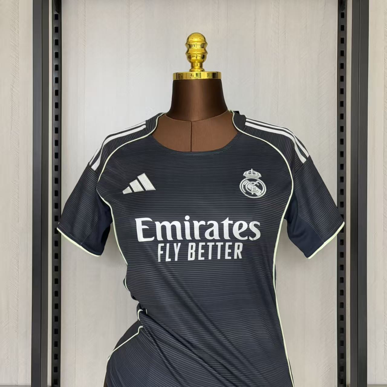 Women's 2025/26 Real Madrid Away Jersey
