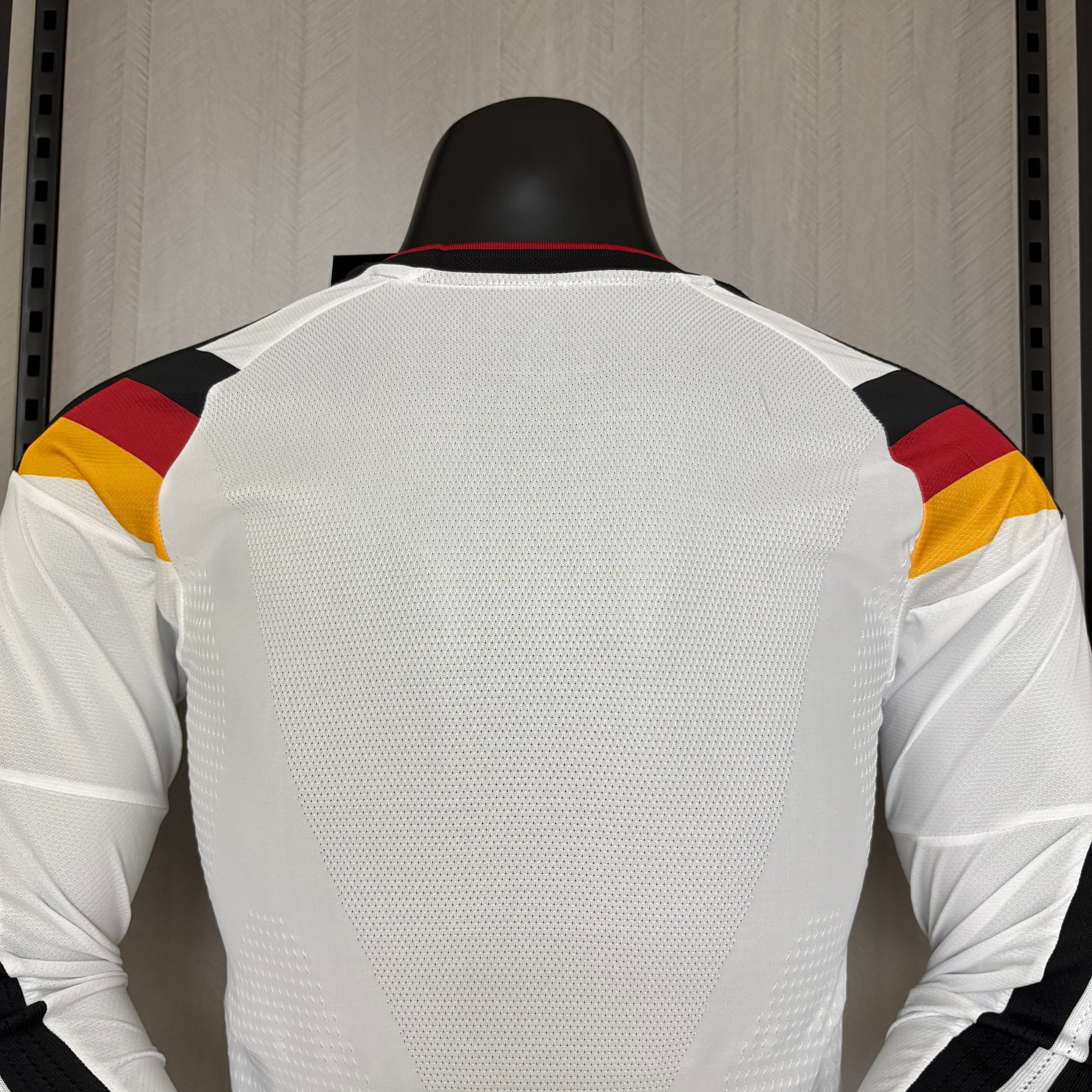 Player version long-sleeved 2026 Germany home jersey