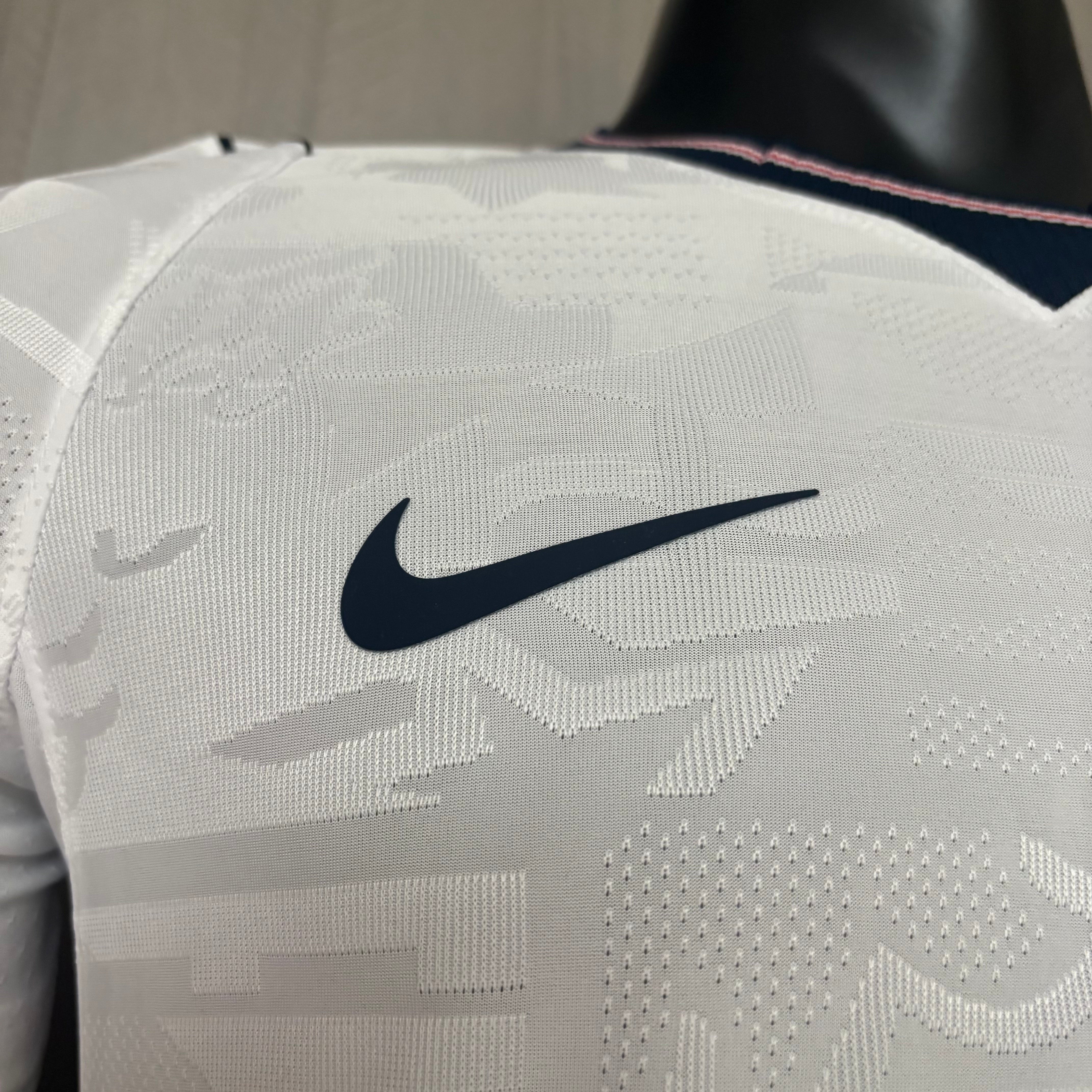 Player version England home jersey 2026