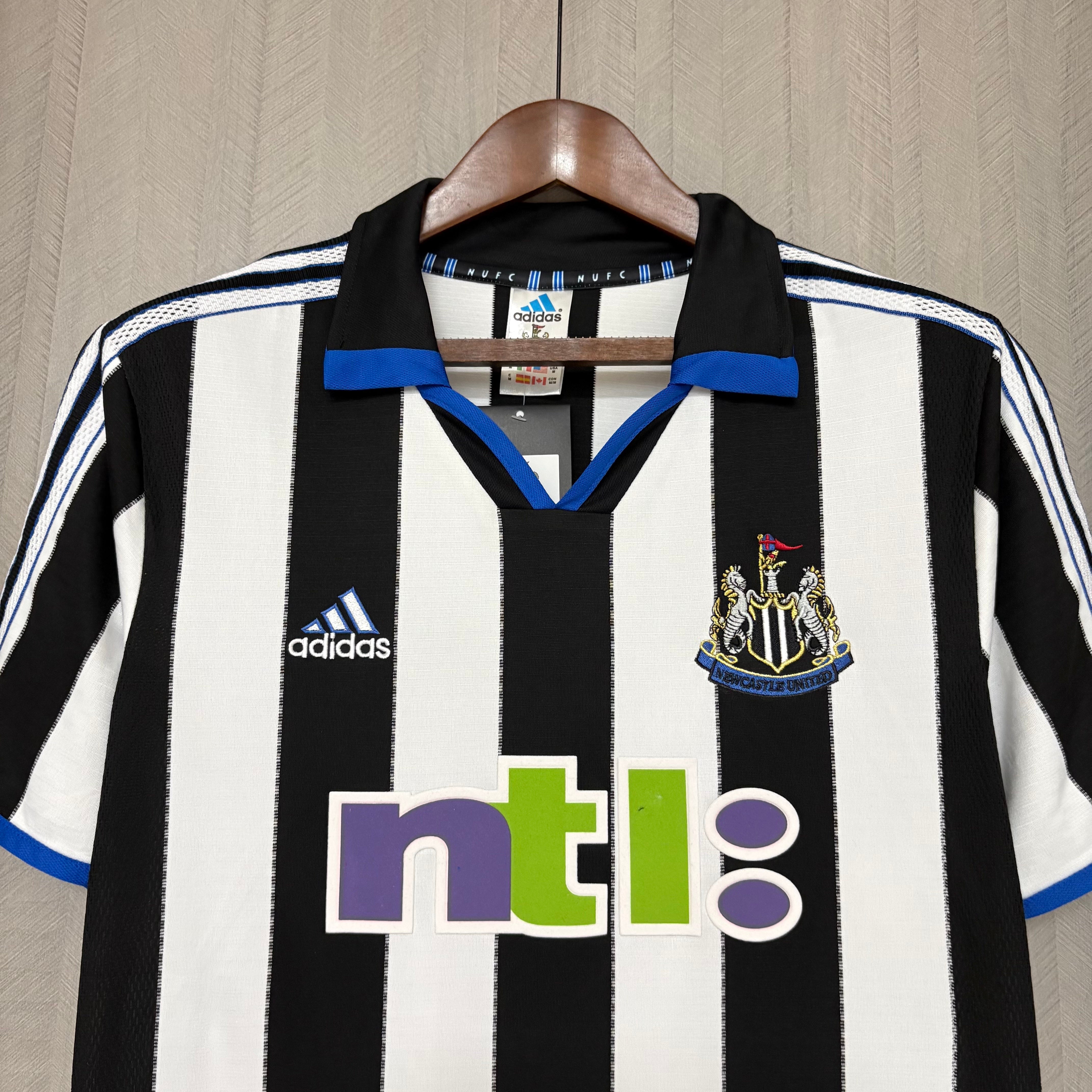 Retro Newcastle 2000/01 Home Jersey