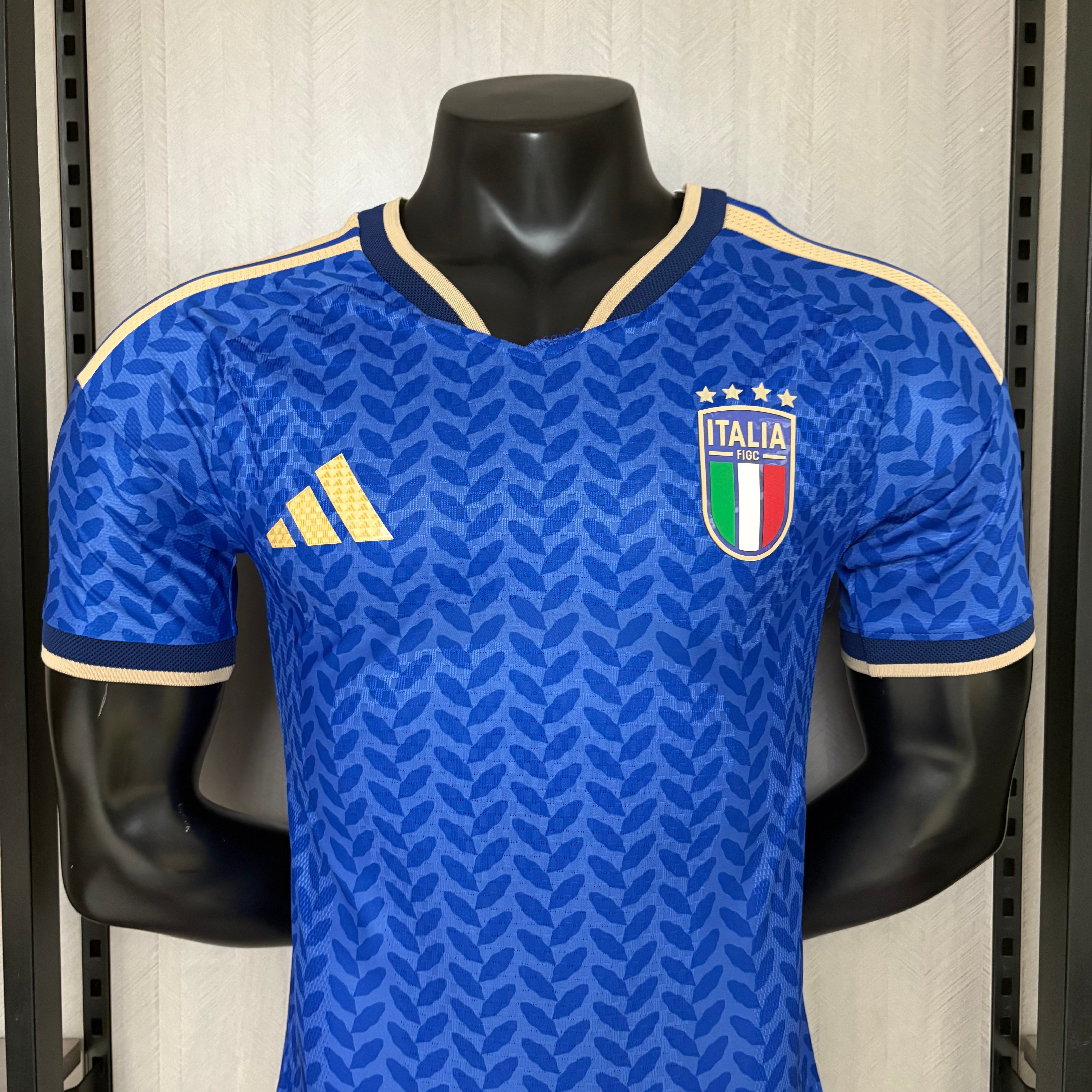 Player version 2026 Italy home jersey