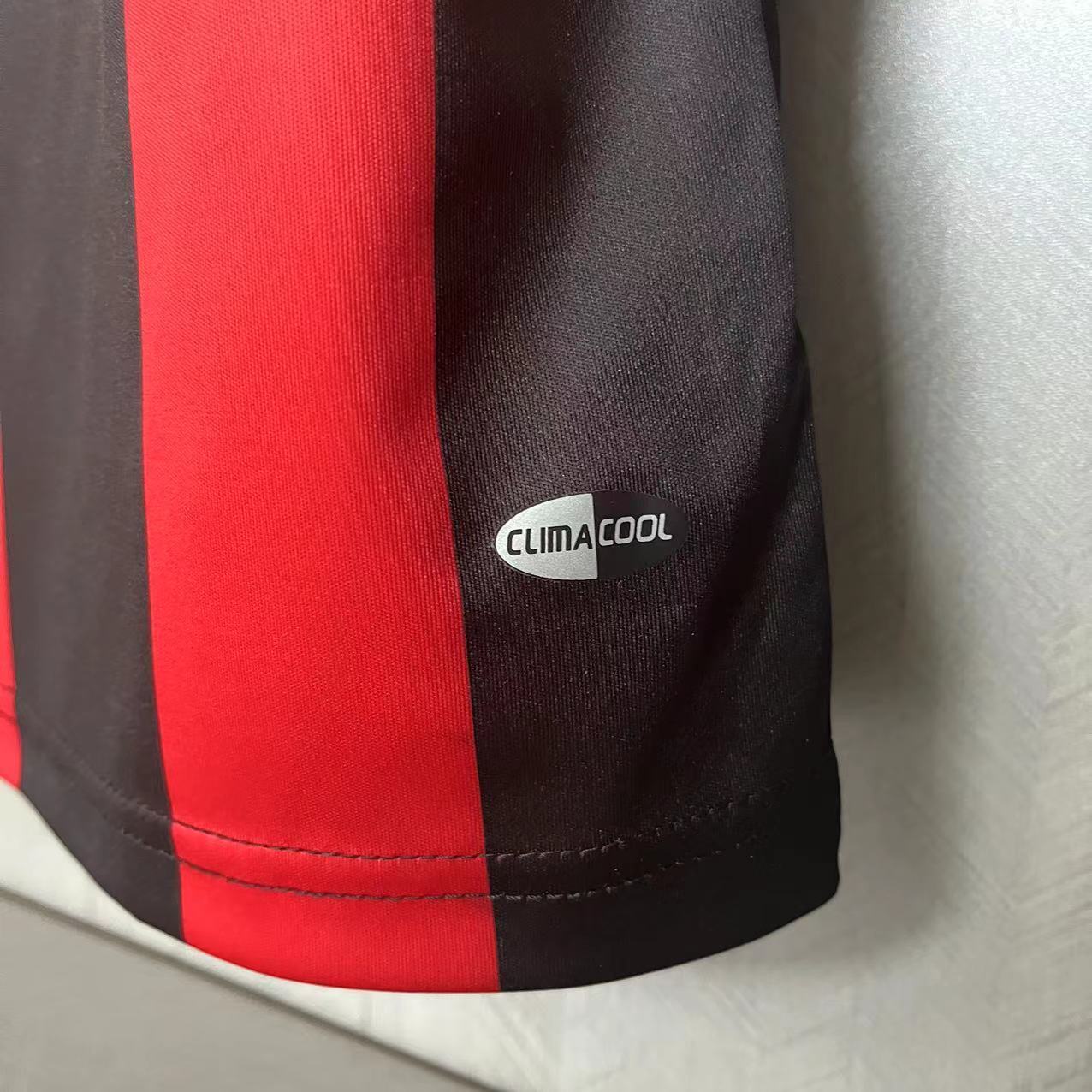 Retro AC Milan 2008/09 Home