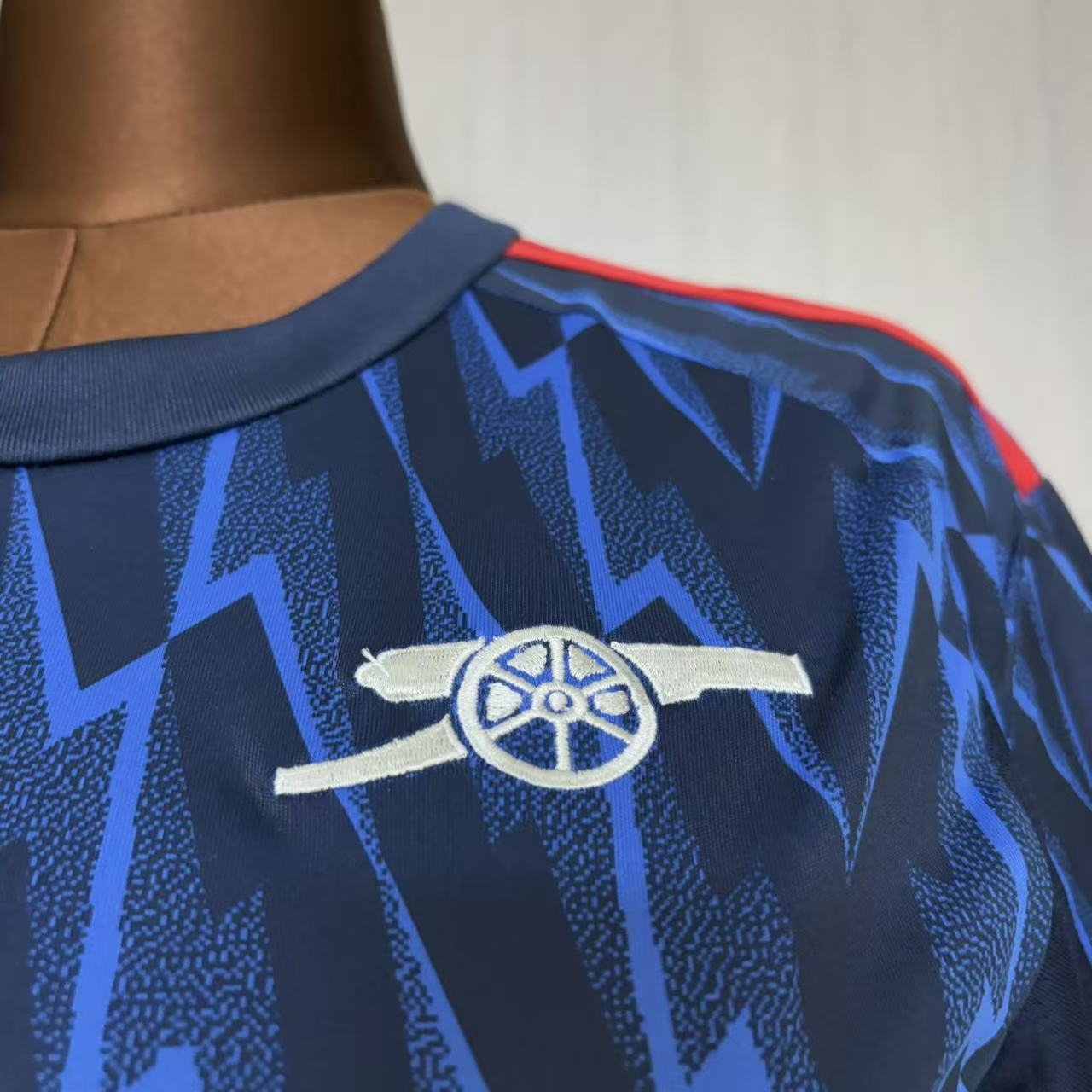 Women's 2025/26 Arsenal Away Jersey