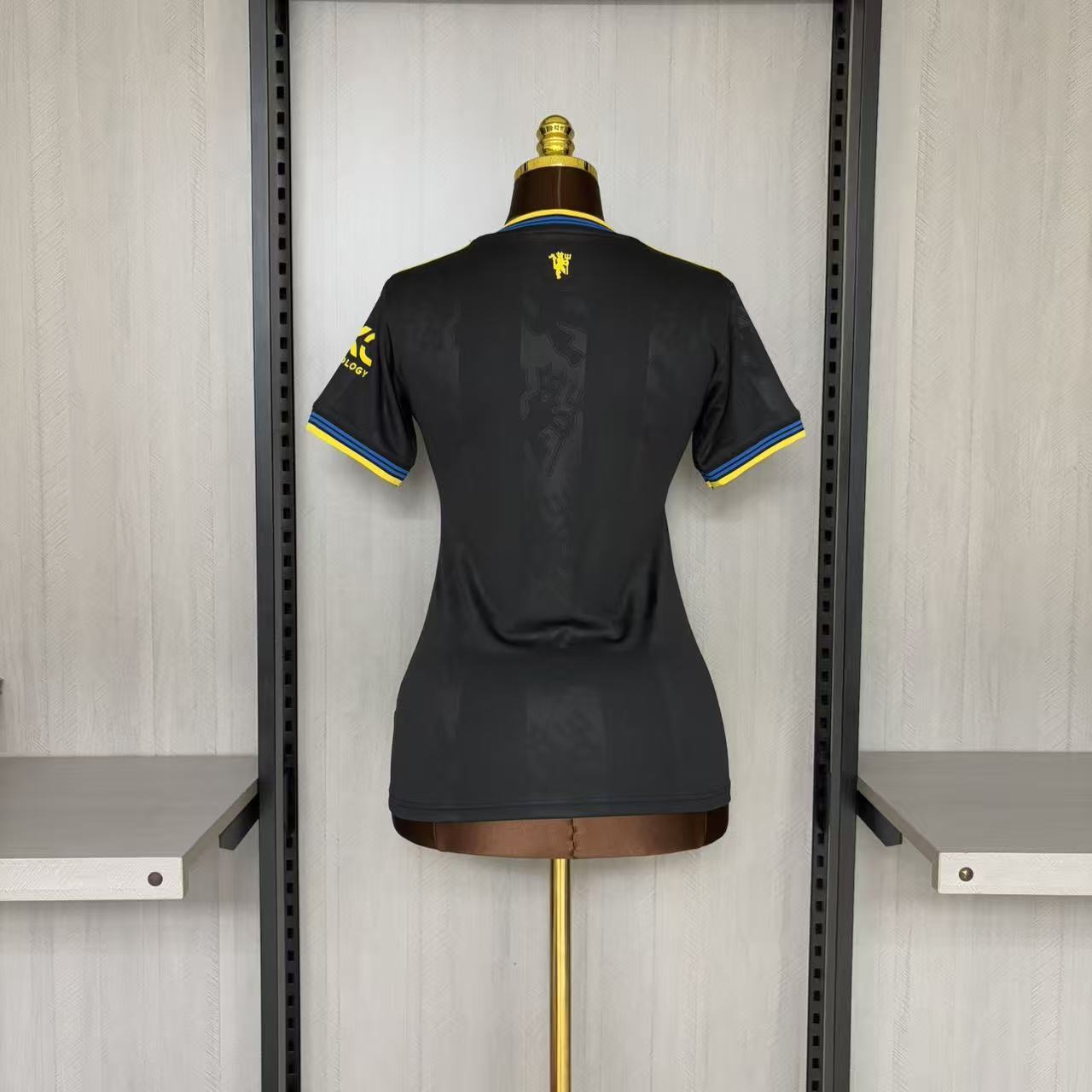 Women's 2025/26 M-U III Jersey