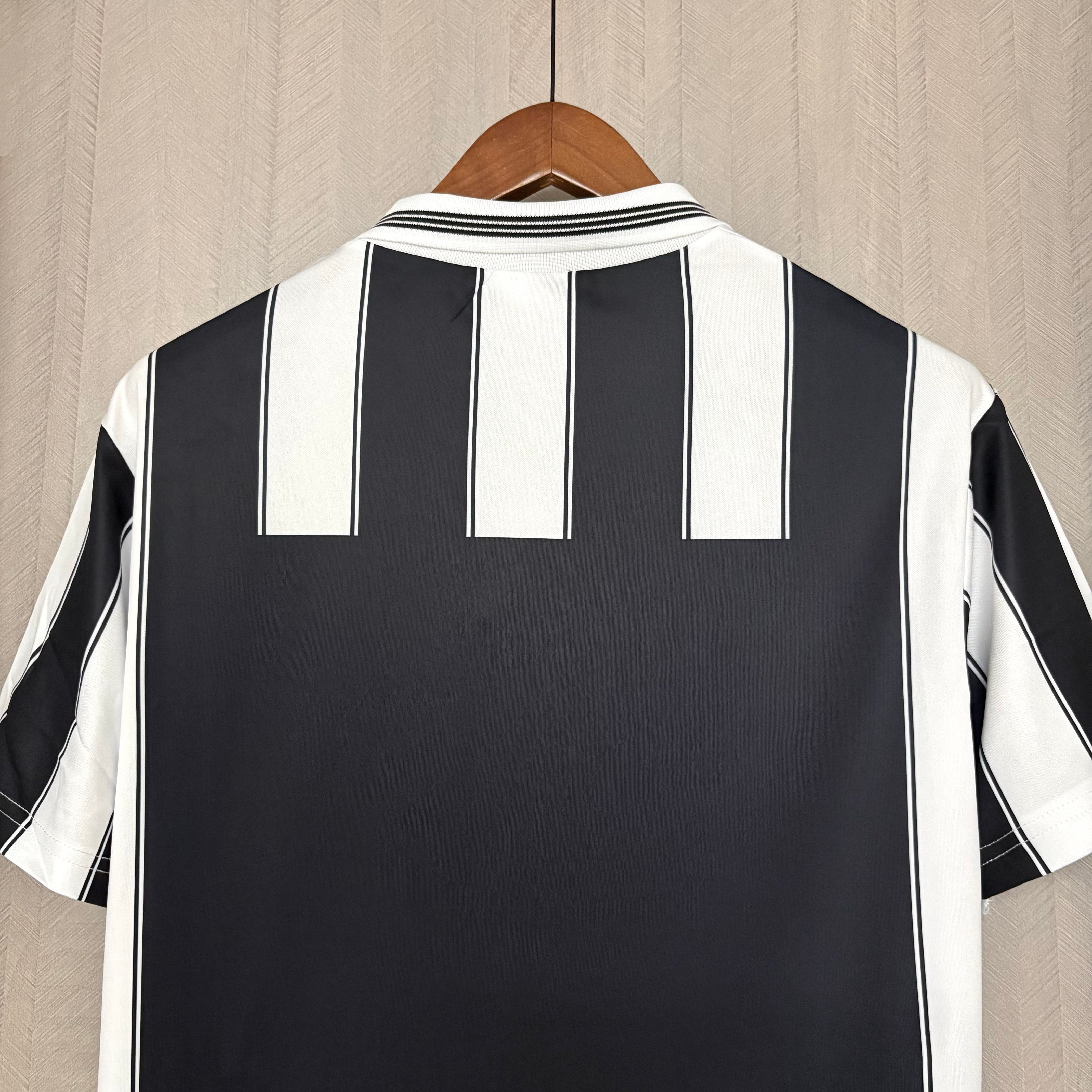 Retro Besiktas 1996/97 Away Jersey
