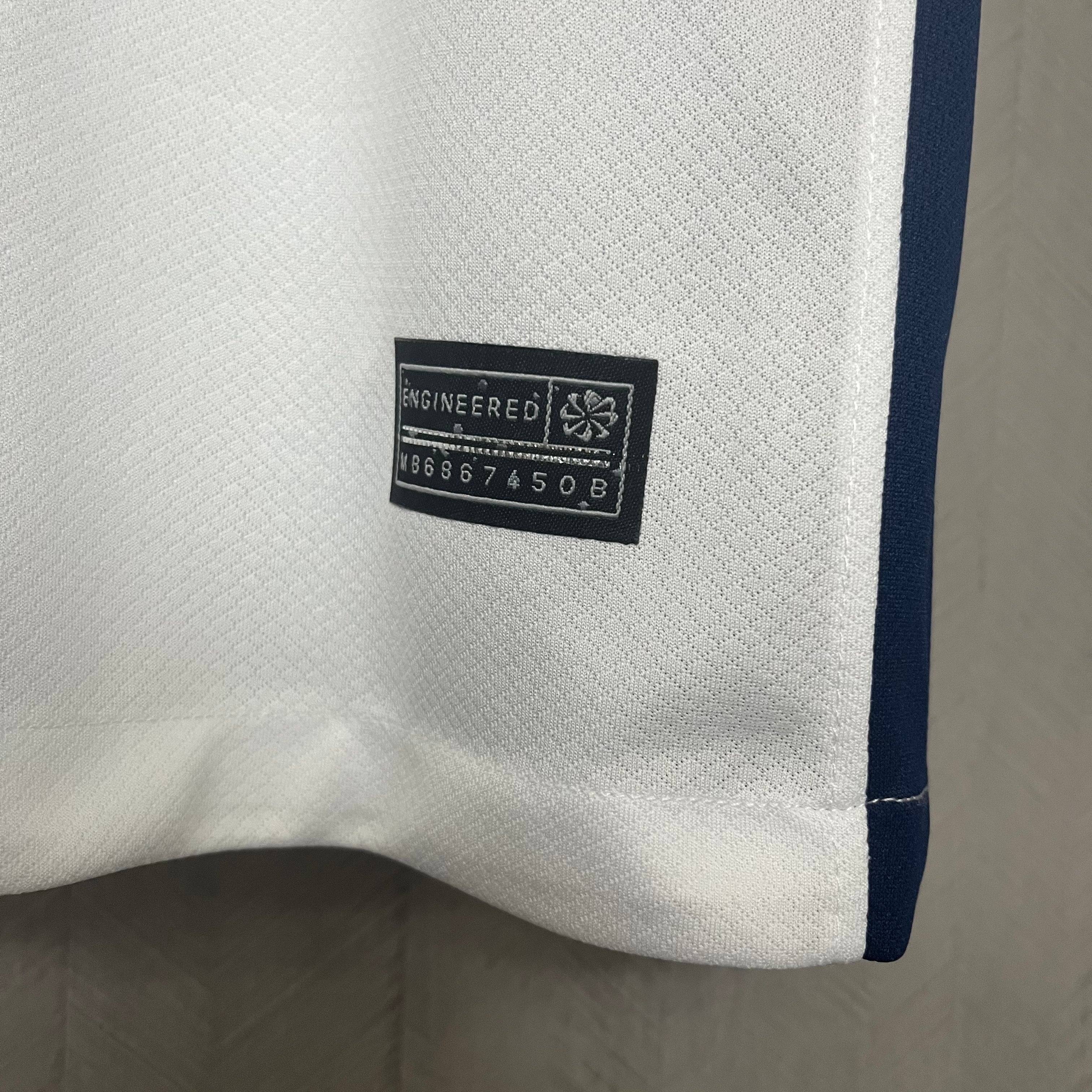 Retro England 1999/00 Home Jersey