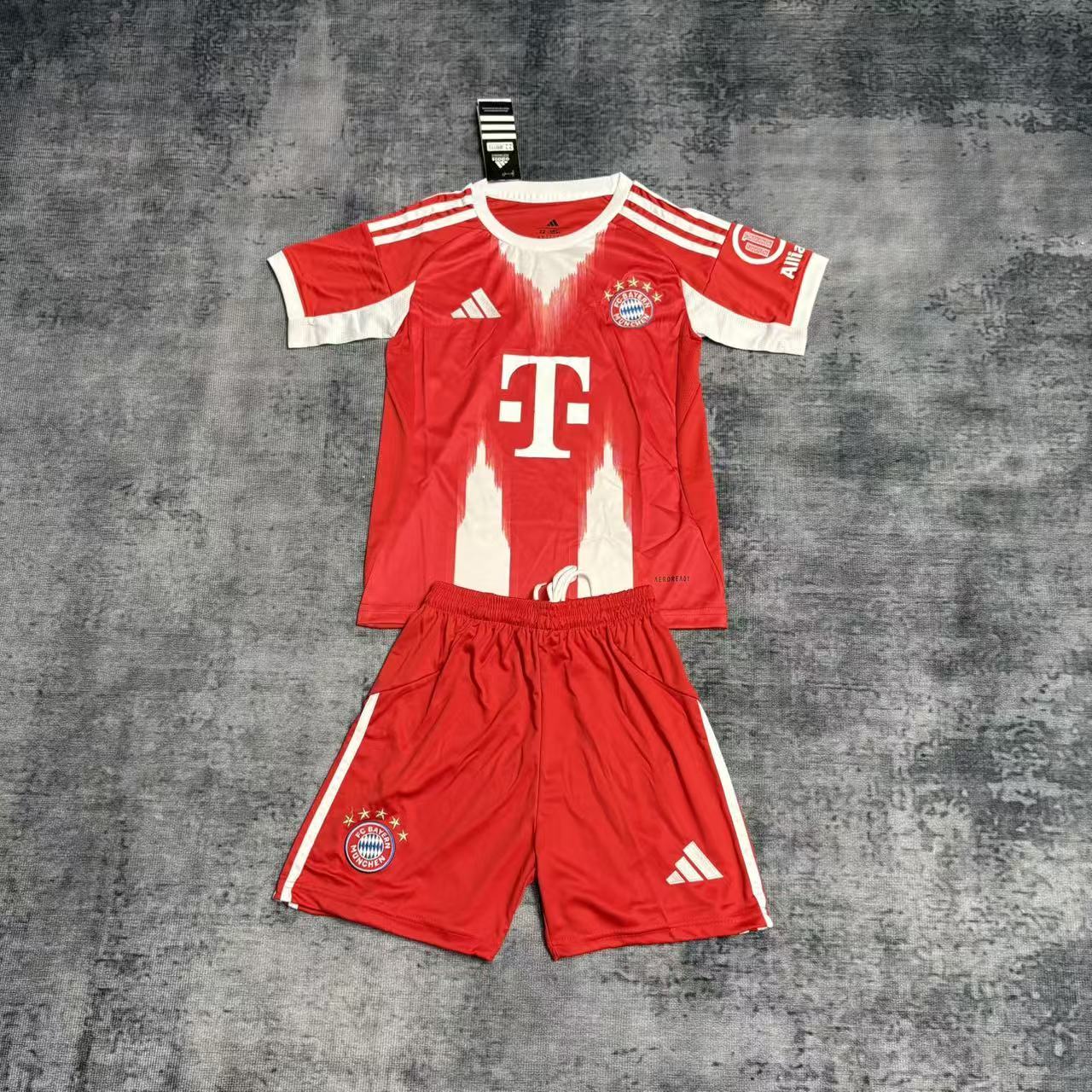Kids 2025/26 Bayern Munich Home Jersey