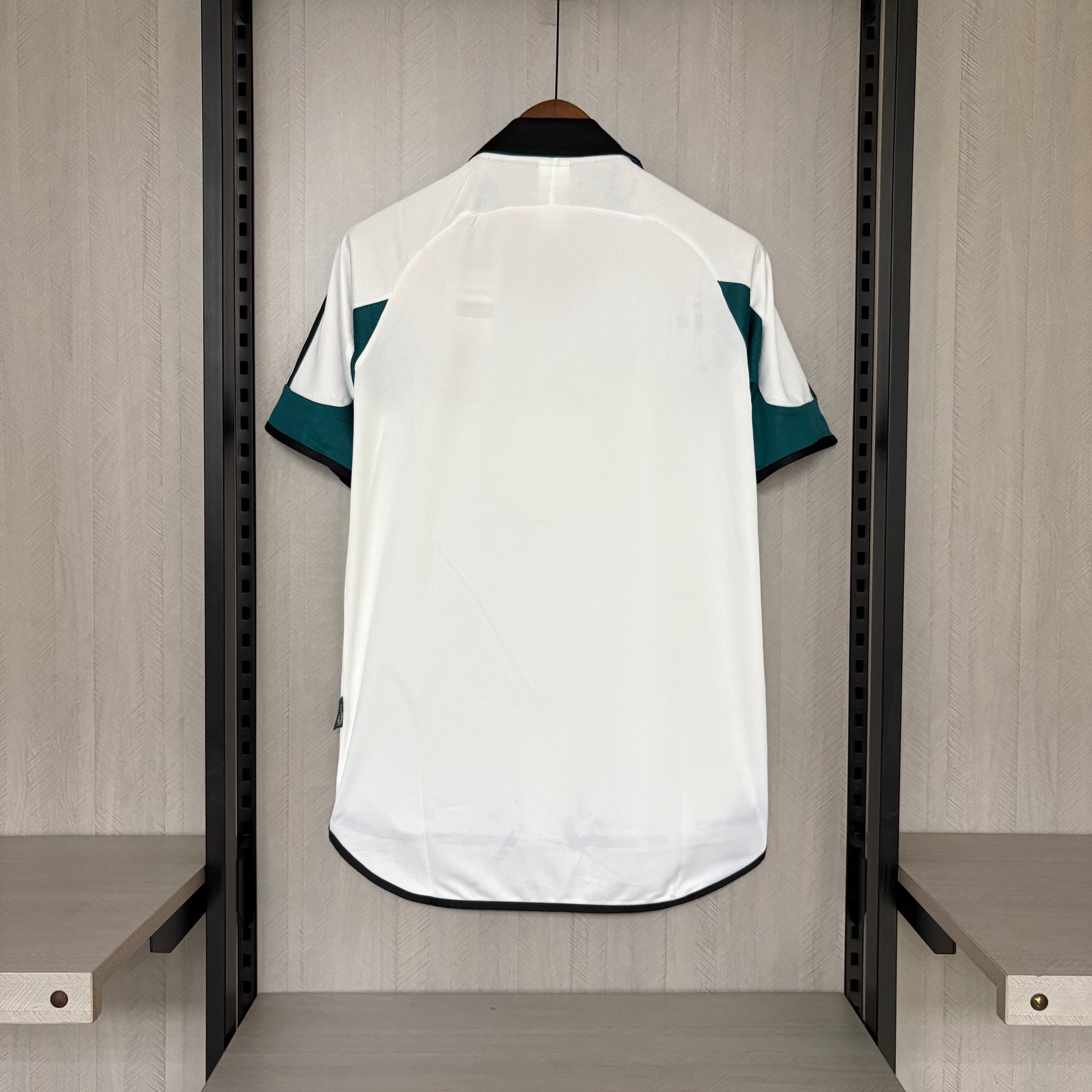 Retro Newcastle 1999/00 Away Jersey
