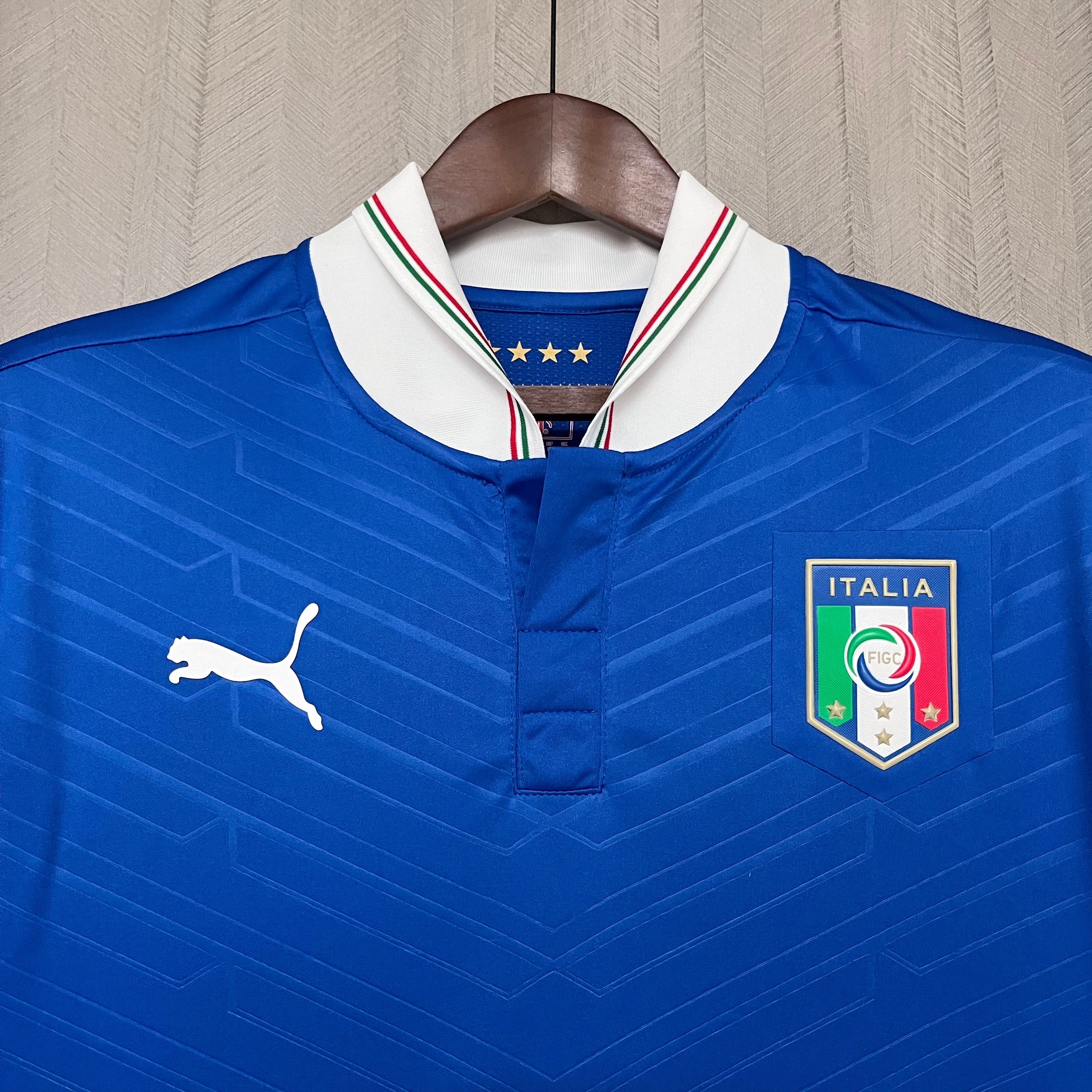 Retro Italian 2012 Home