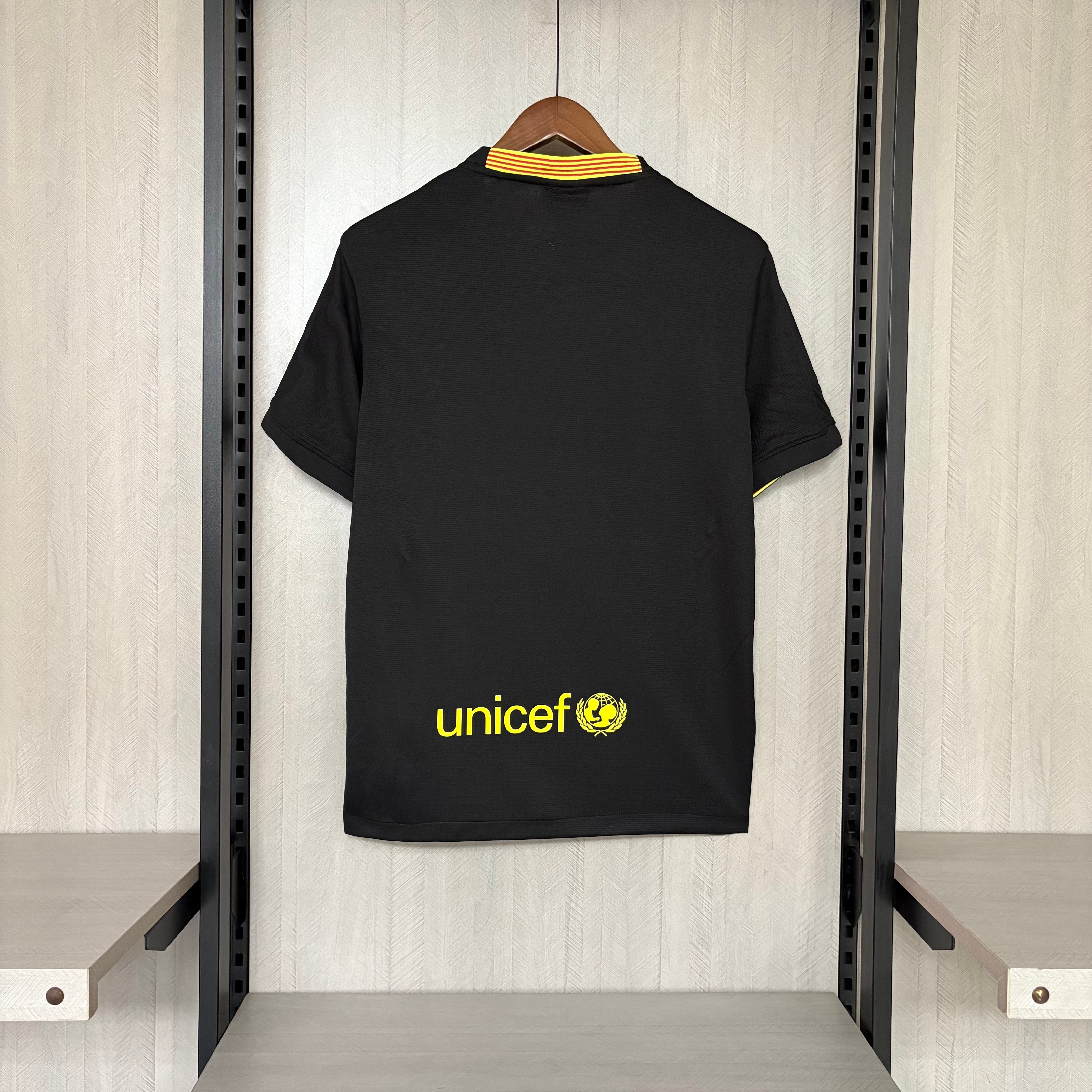 Retro Barcelona 2013/14 III Jersey