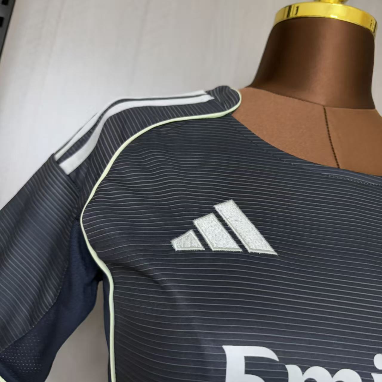 Women's 2025/26 Real Madrid Away Jersey