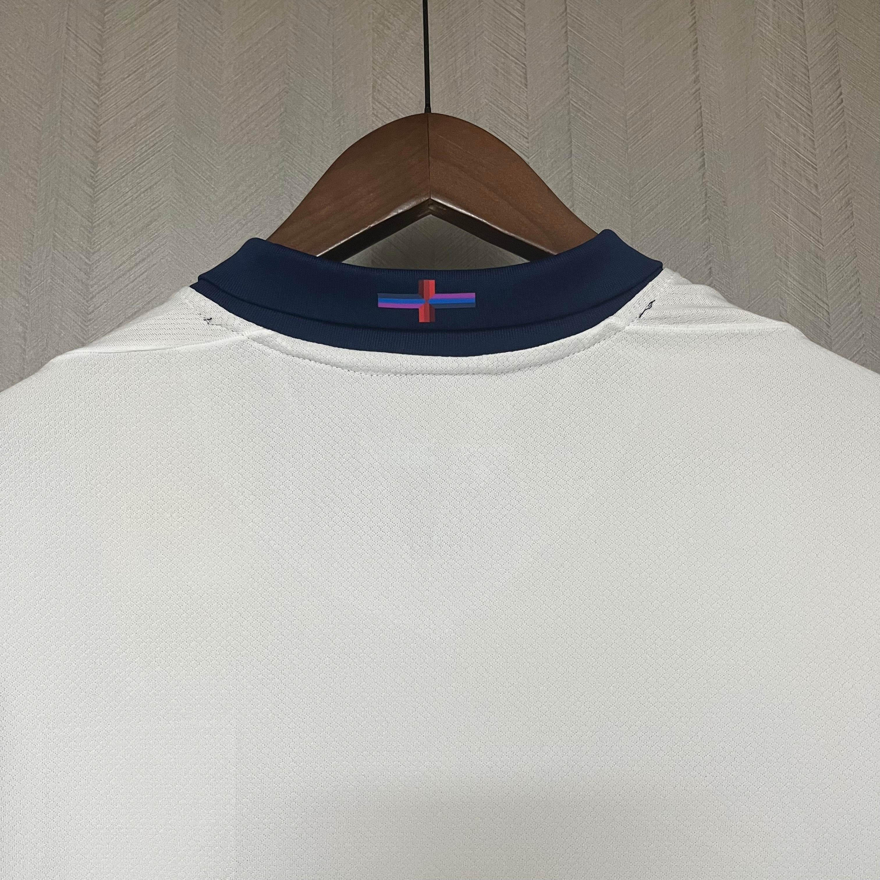 Retro England 1999/00 Home Jersey