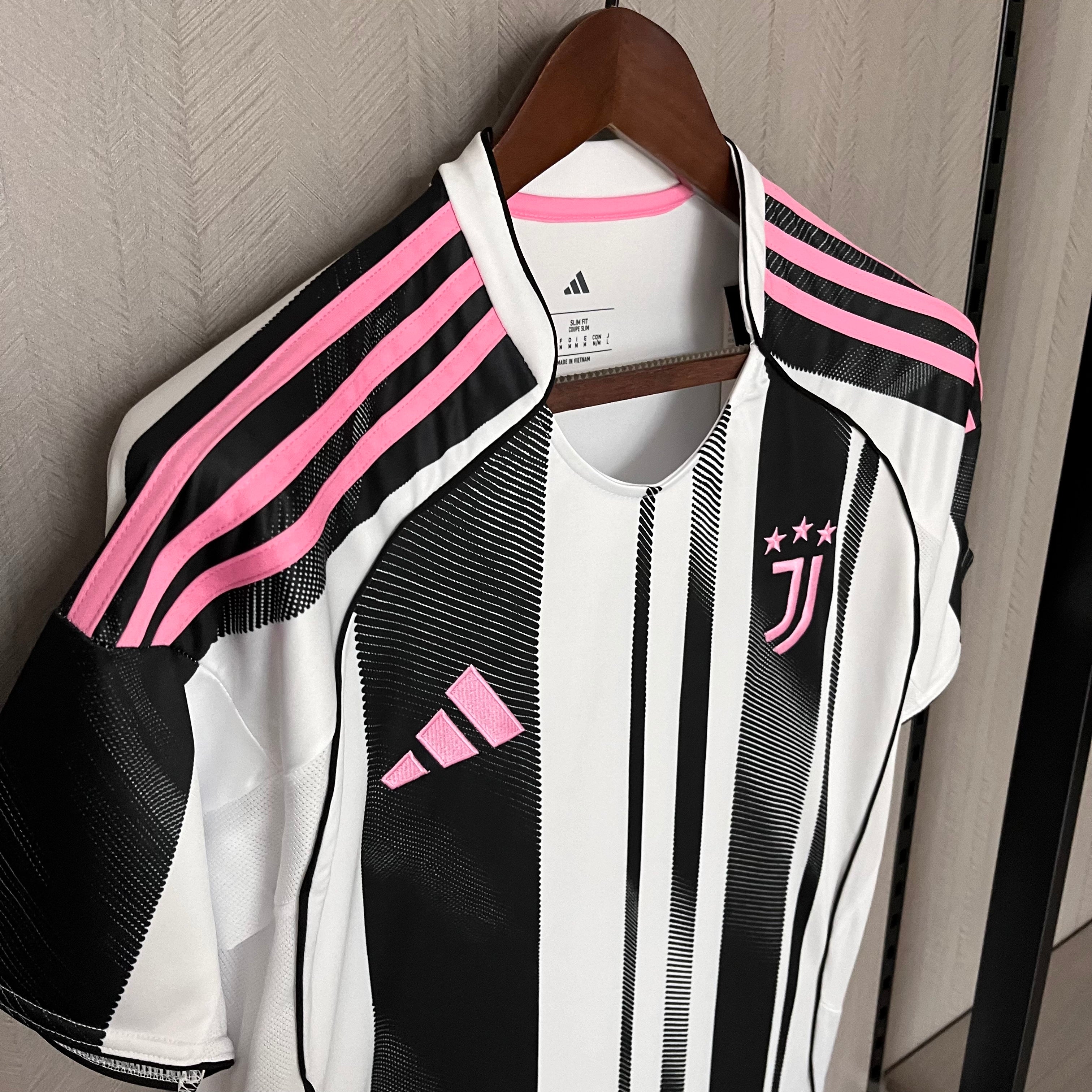 25/26 Juventus Home Jersey
