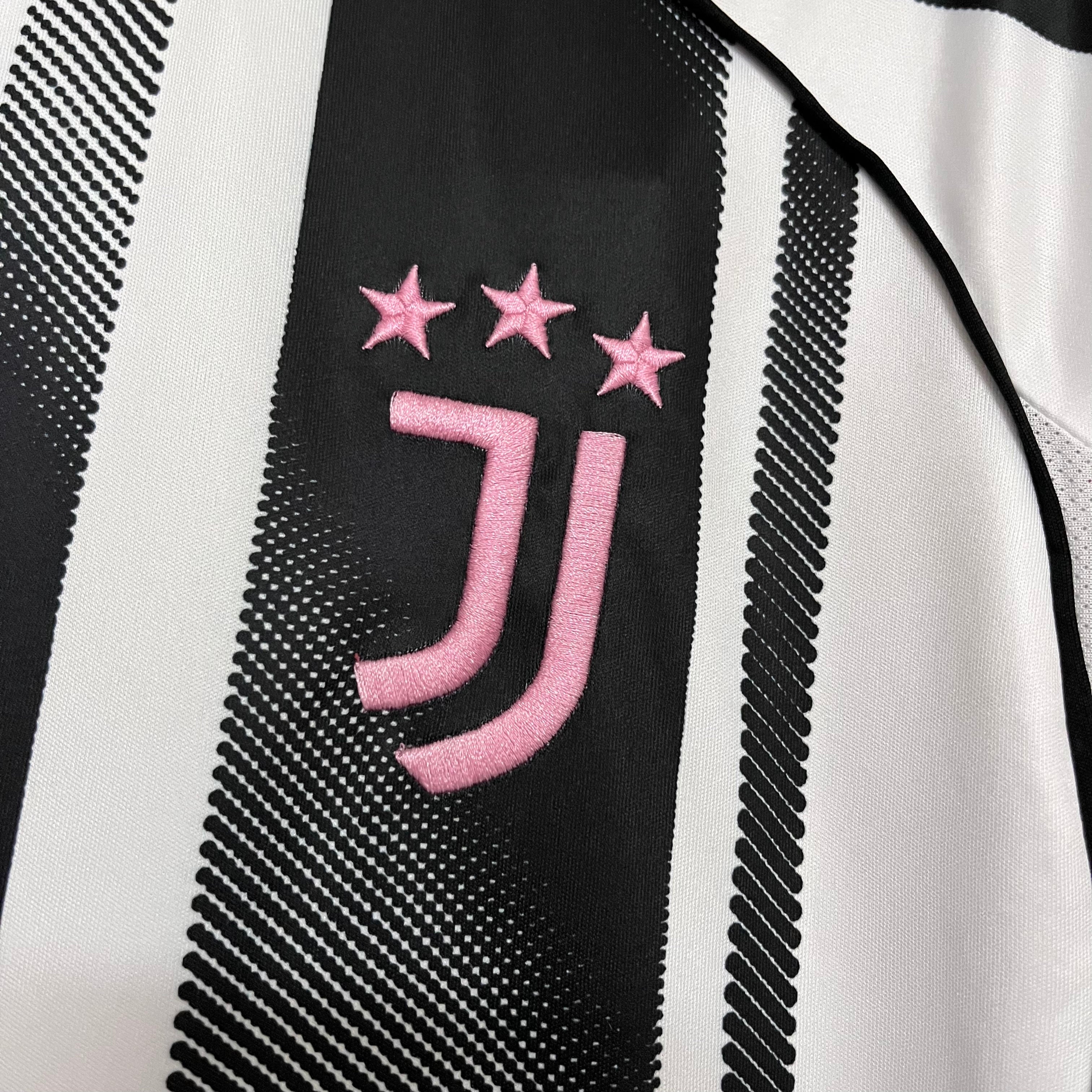 25/26 Juventus Home Jersey