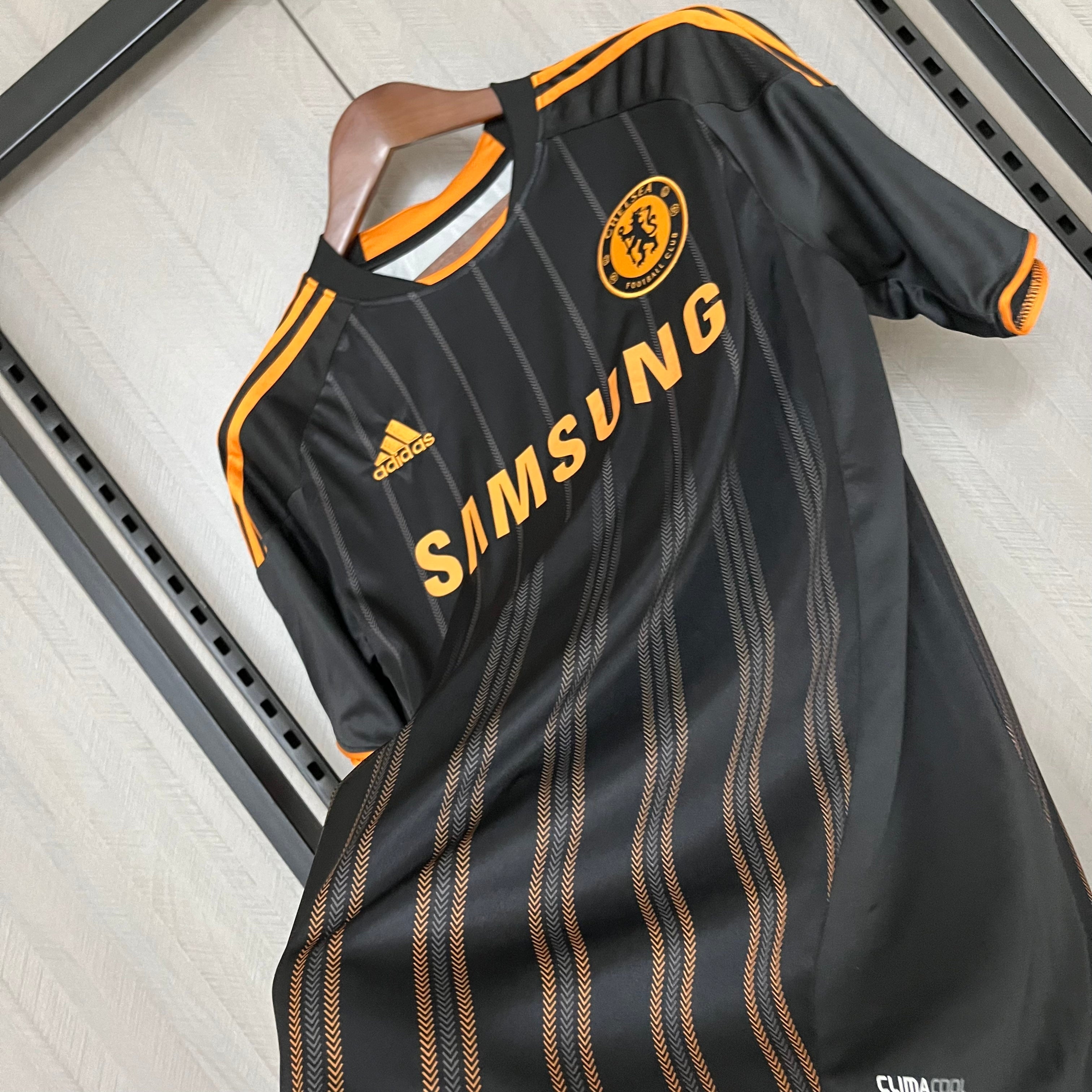 Retro Chelsea 2010/11 away jersey