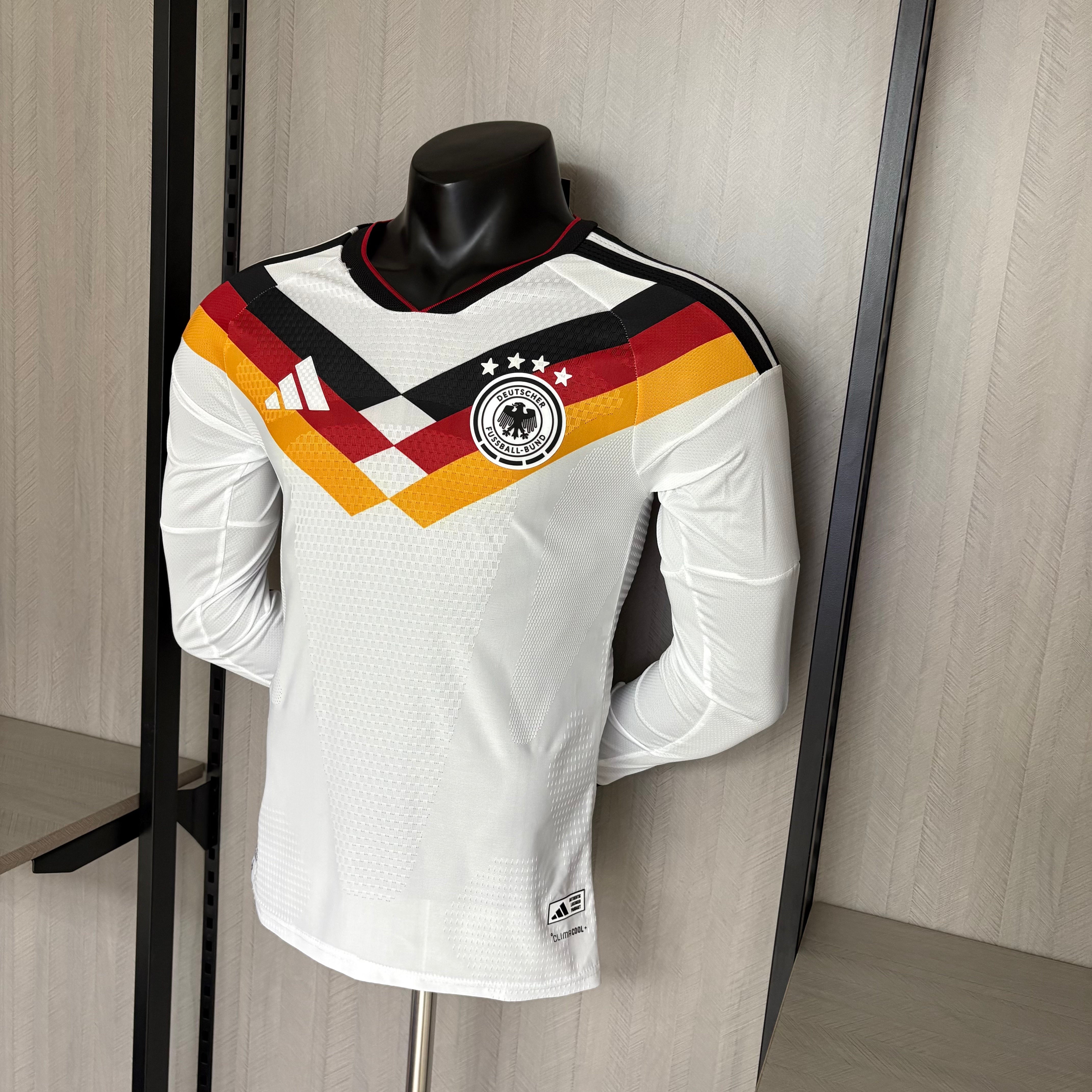 Player version long-sleeved 2026 Germany home jersey