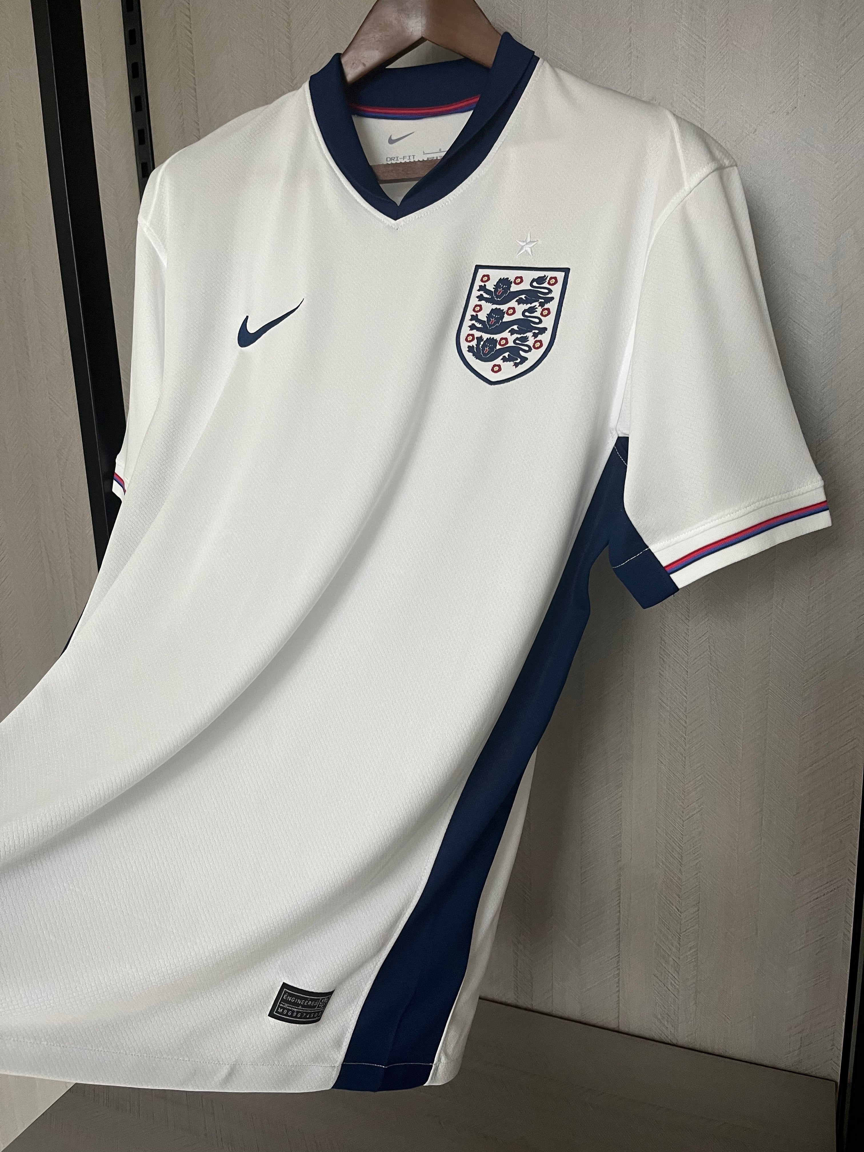 Retro England 1999/00 Home Jersey