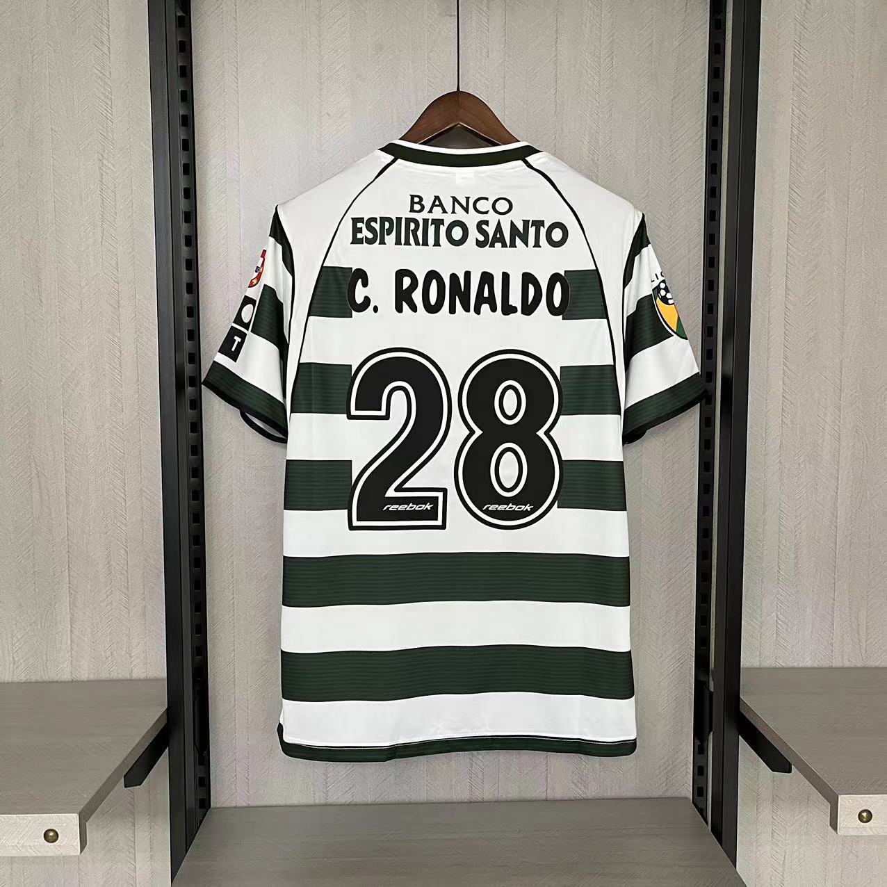 Retro Sporting Lisbon 01/03 Home C. RONALDO