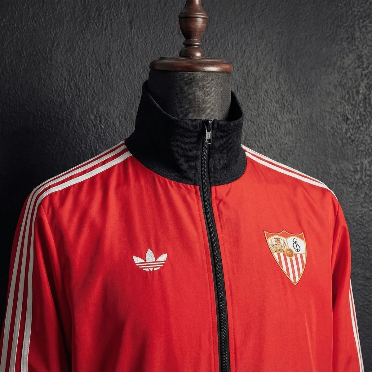 2026 Sevilla Red Jacket Windbreaker