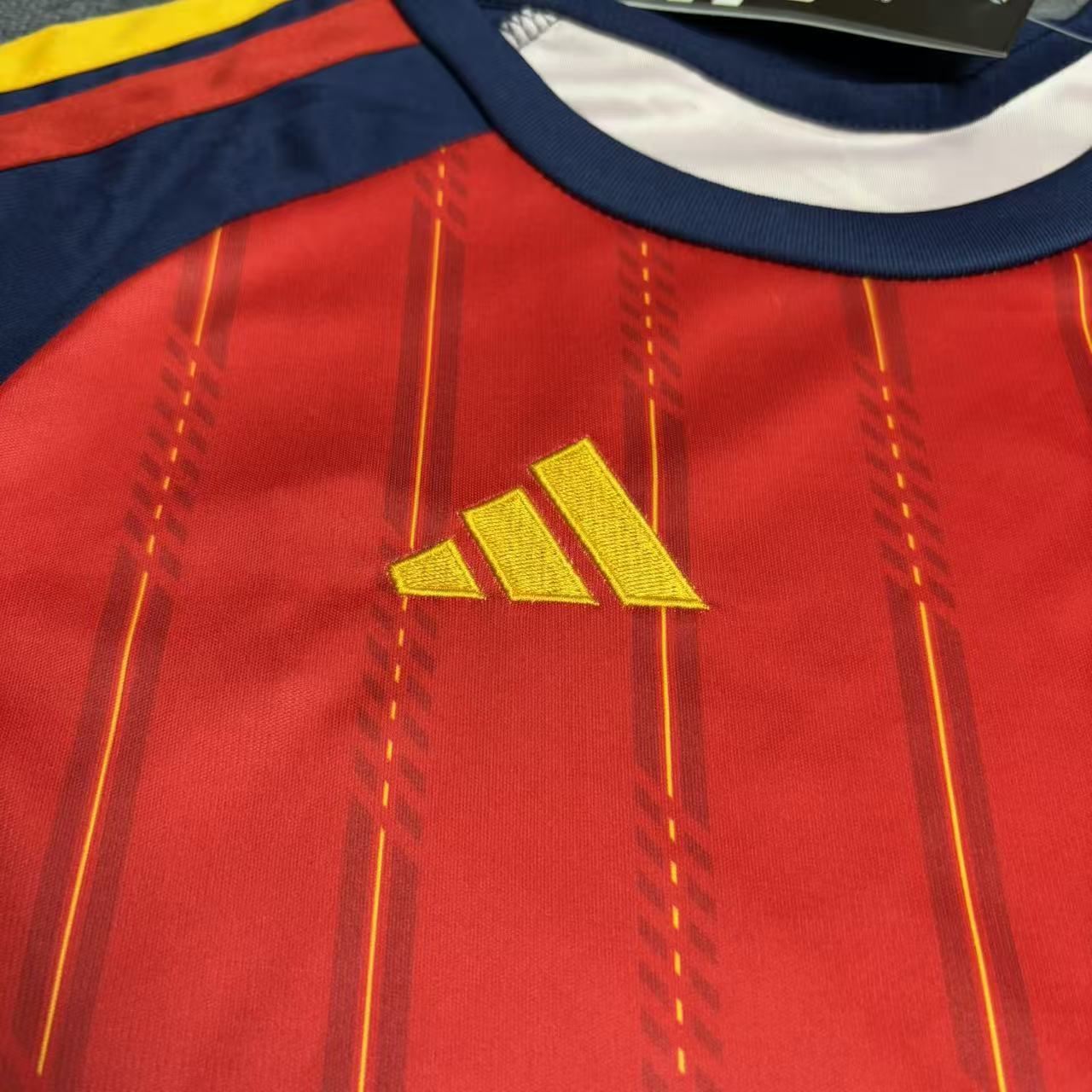 Kids 2026 Spain Home Jersey
