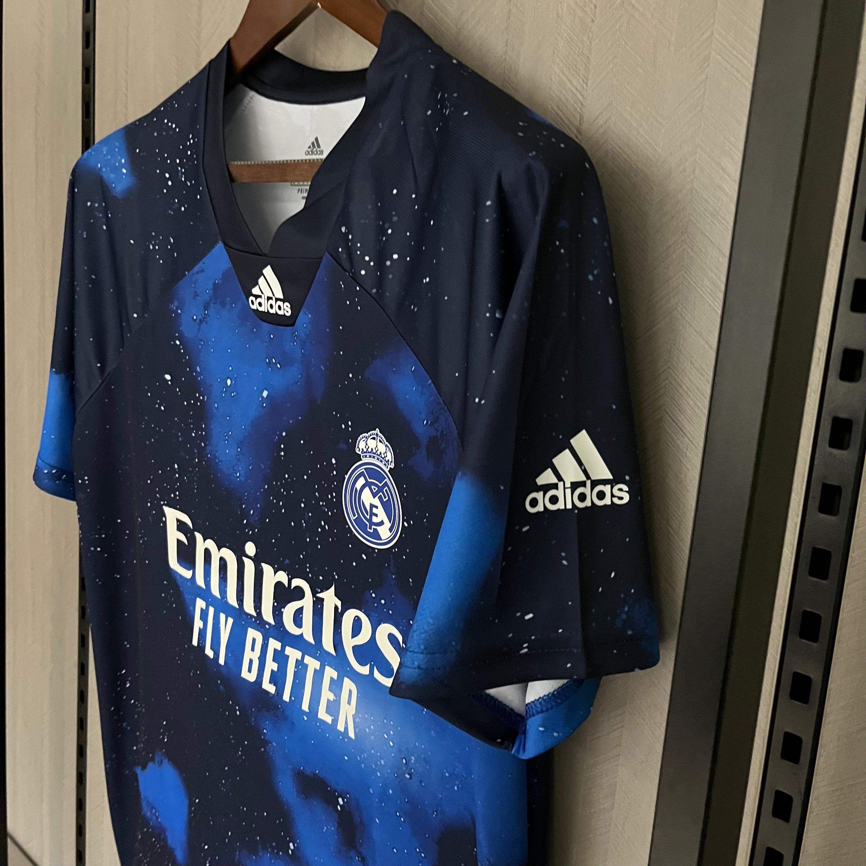 Retro Real Madrid 2018/19EA Joint Edition Blue