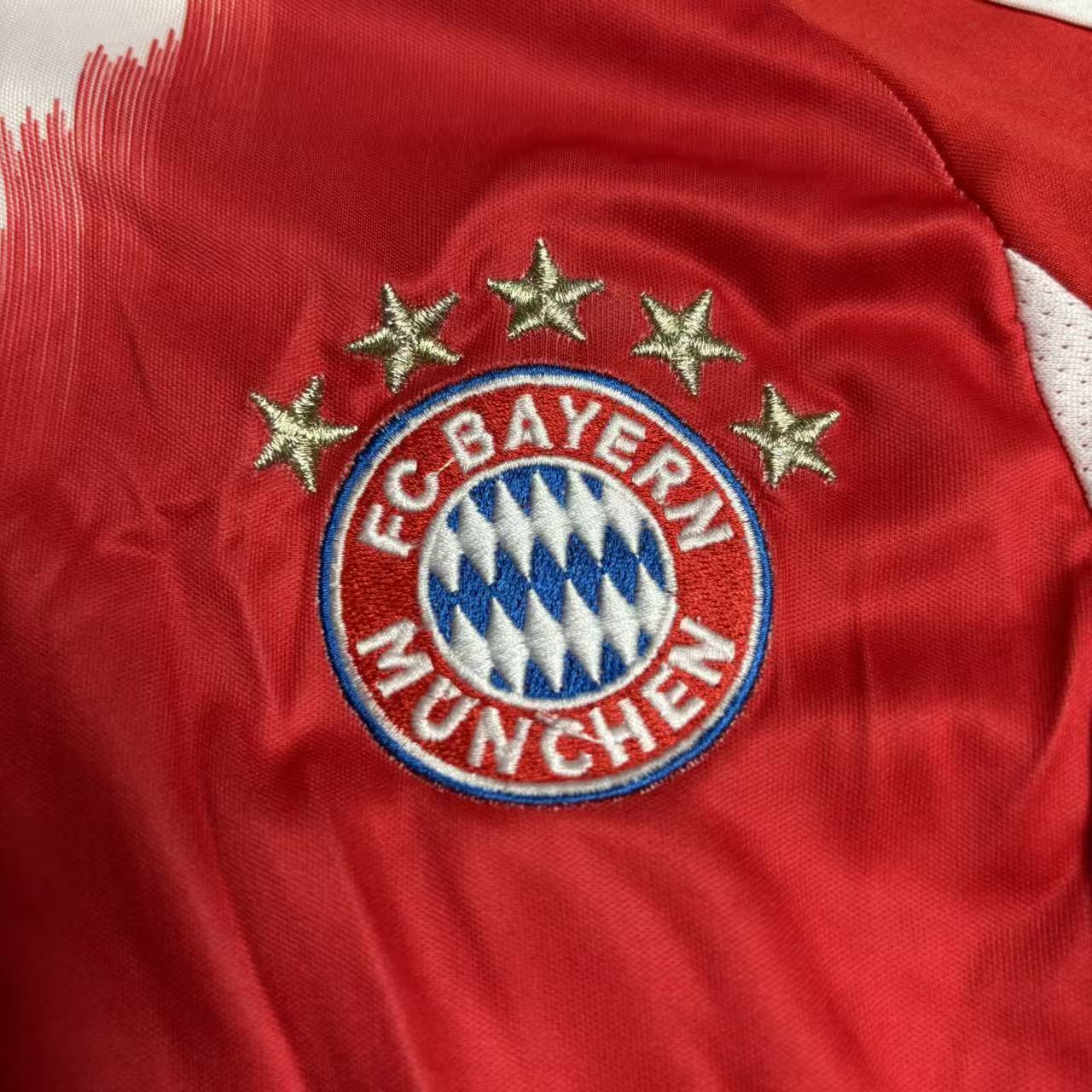Kids 2025/26 Bayern Munich Home Jersey
