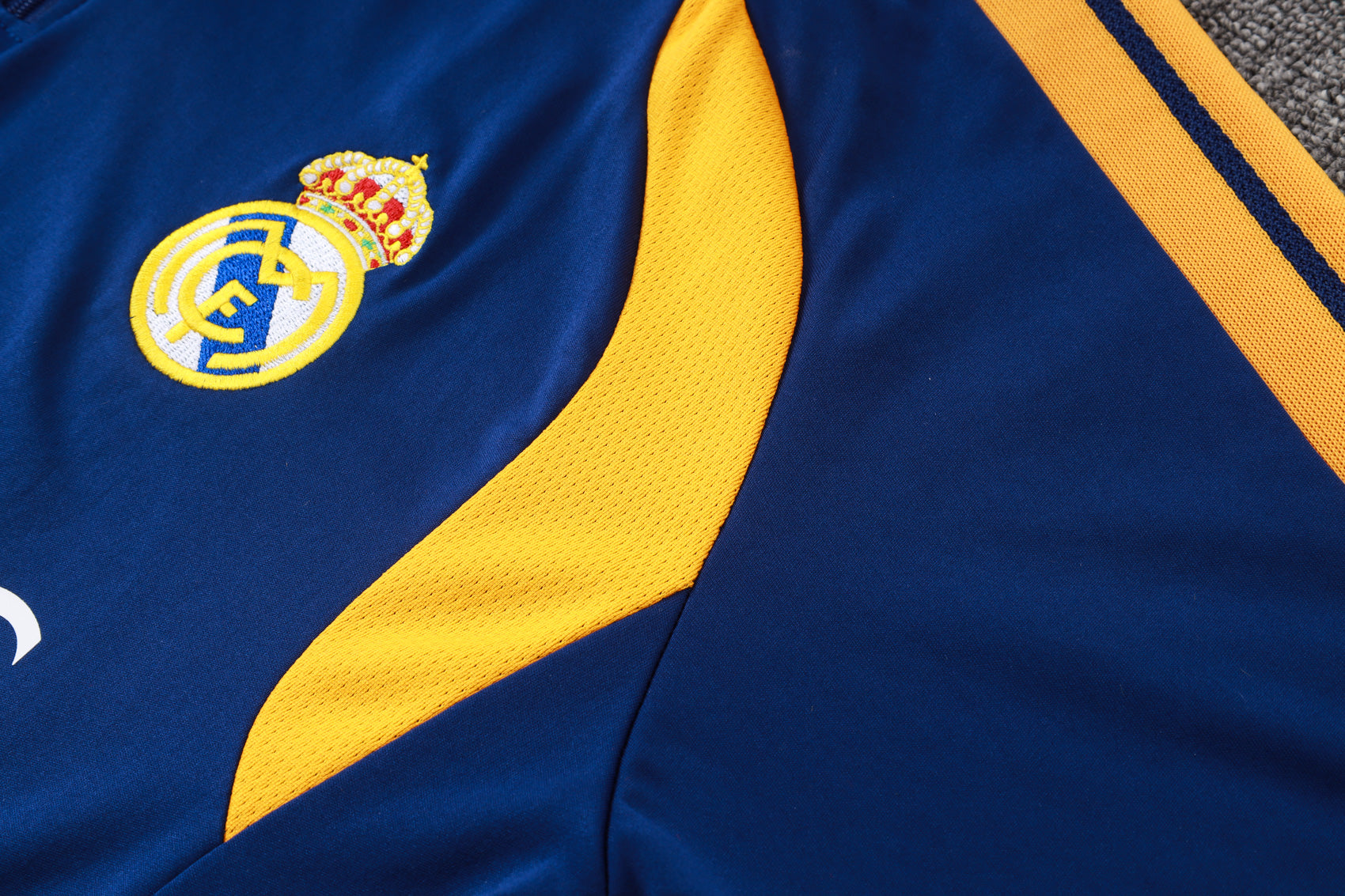 Tracksuit Real Madrid White Sleeves